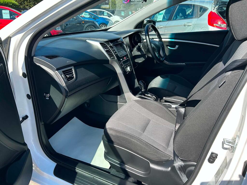 Hyundai I30 view 17