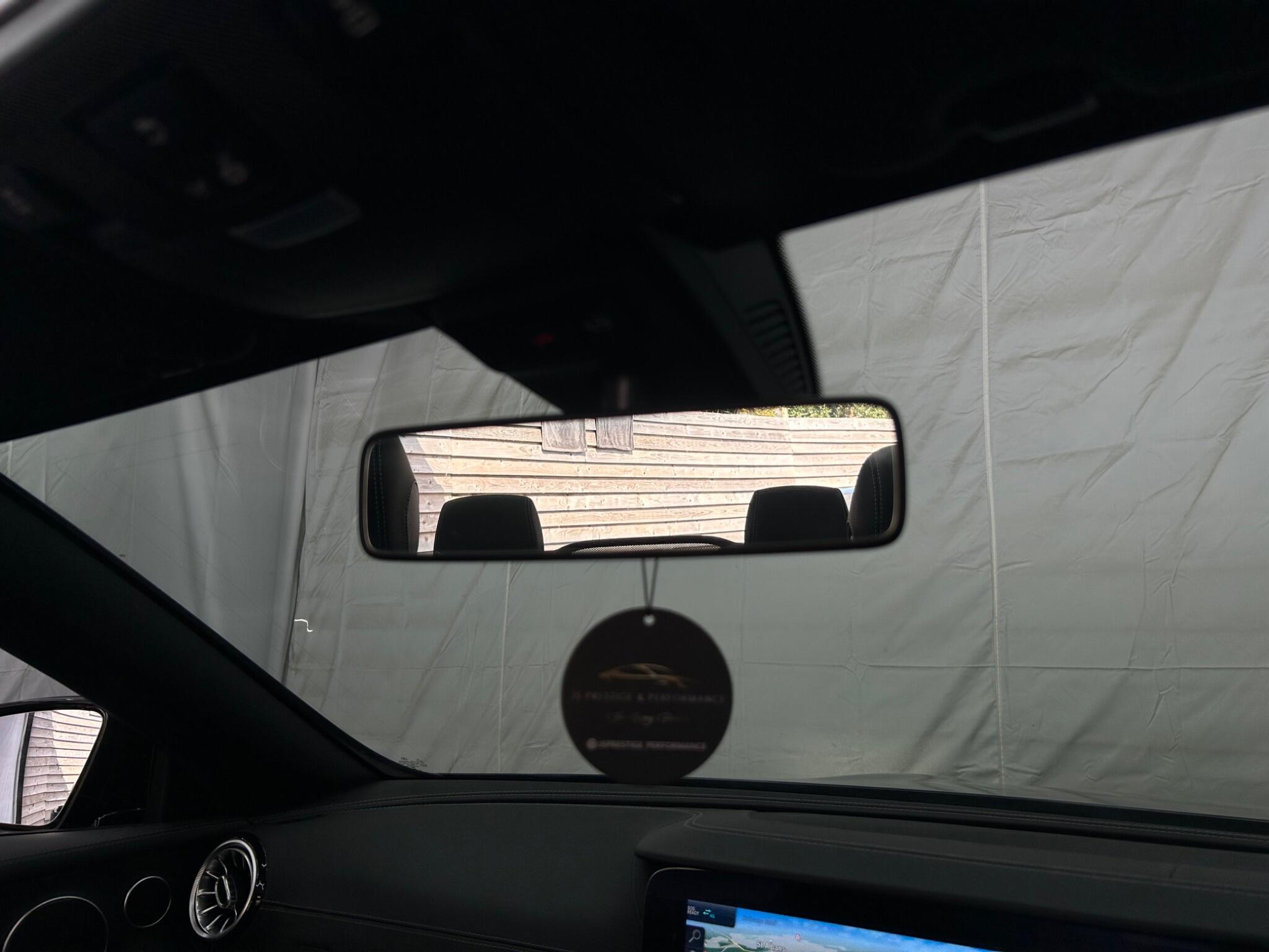 Mercedes-Benz E Class view 30