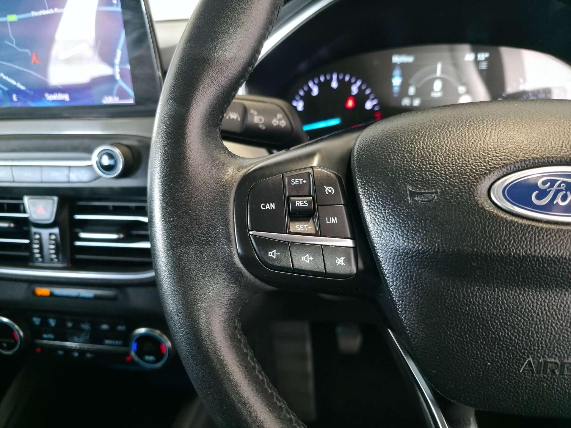 Ford Focus view 26