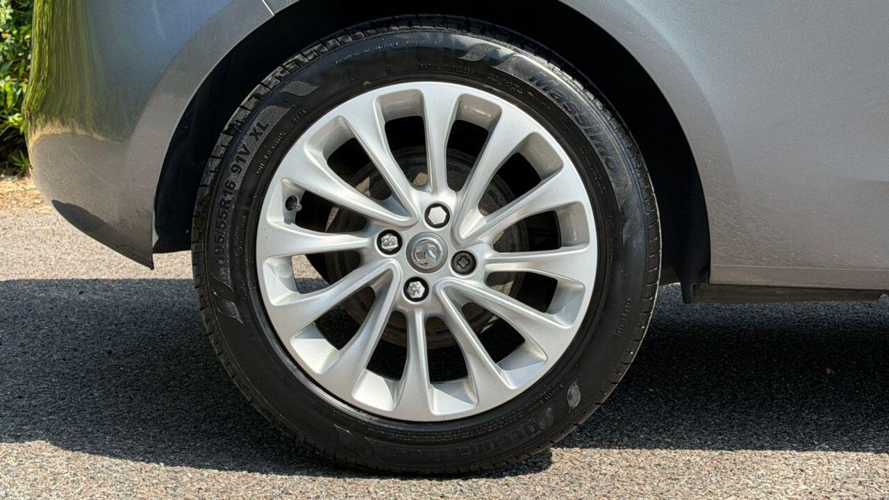 Vauxhall Corsa view 34