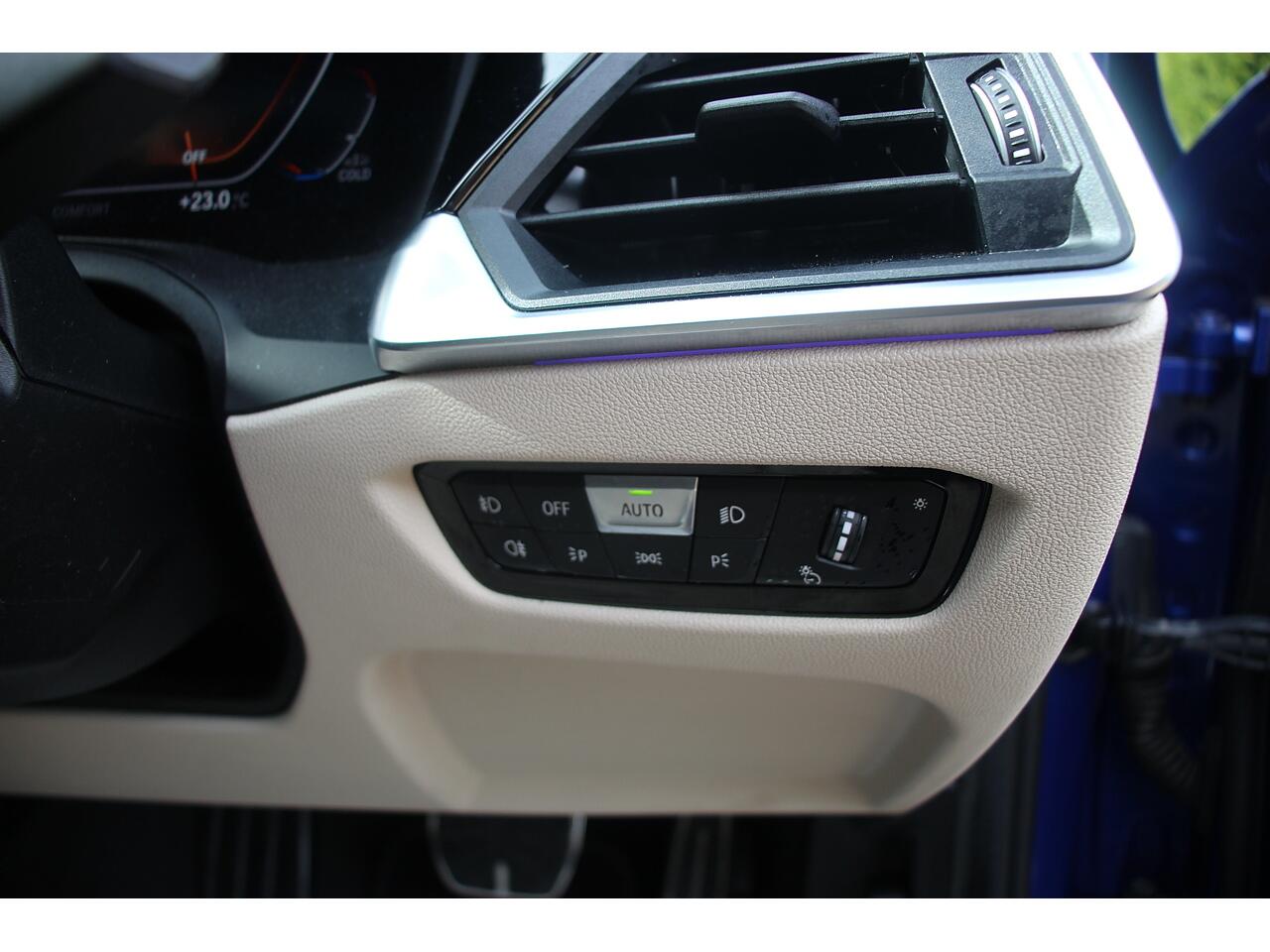 BMW 3 Series view 19