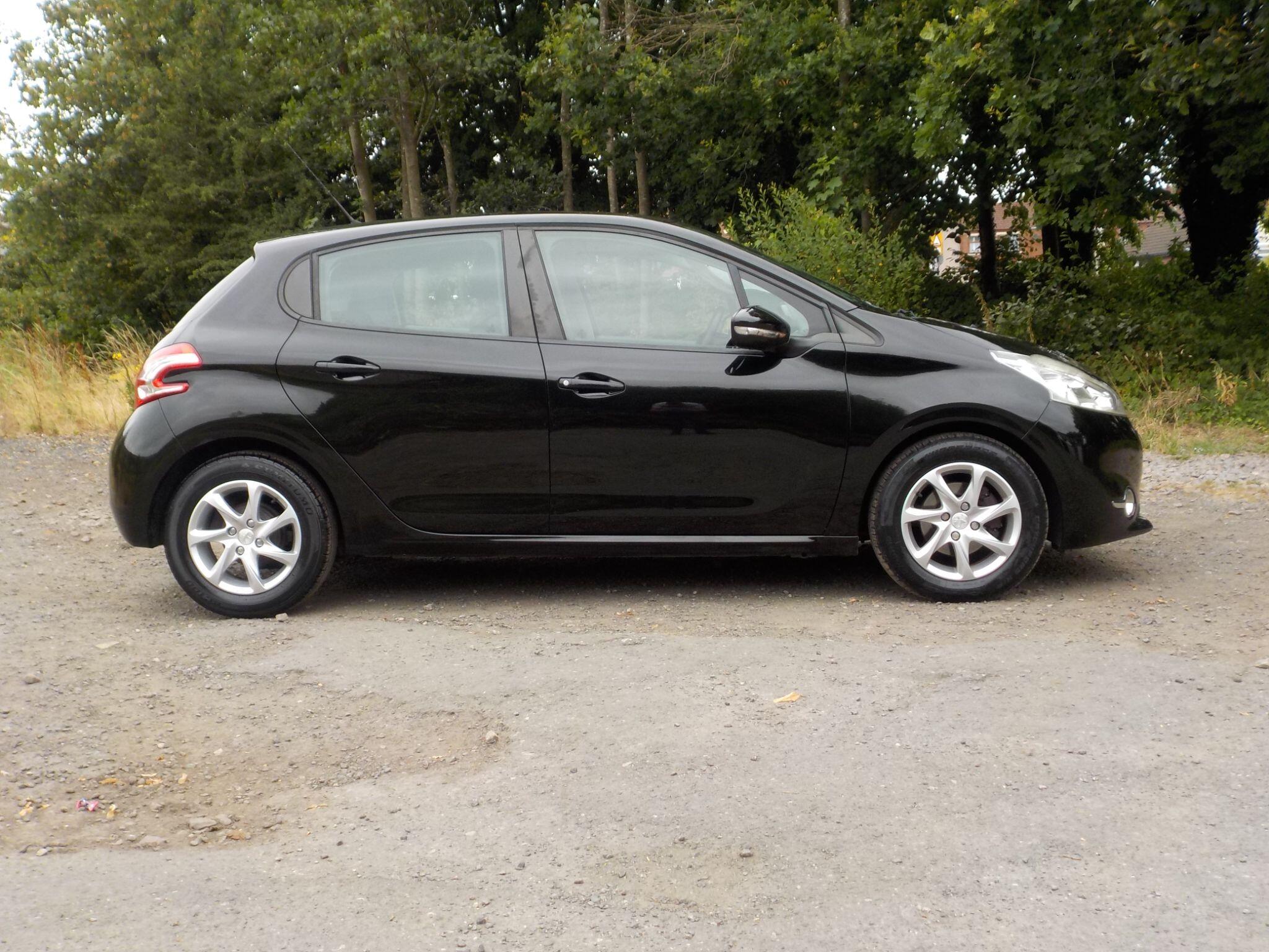 Peugeot 208 1.2 VTi PureTech Active Euro 5 5dr