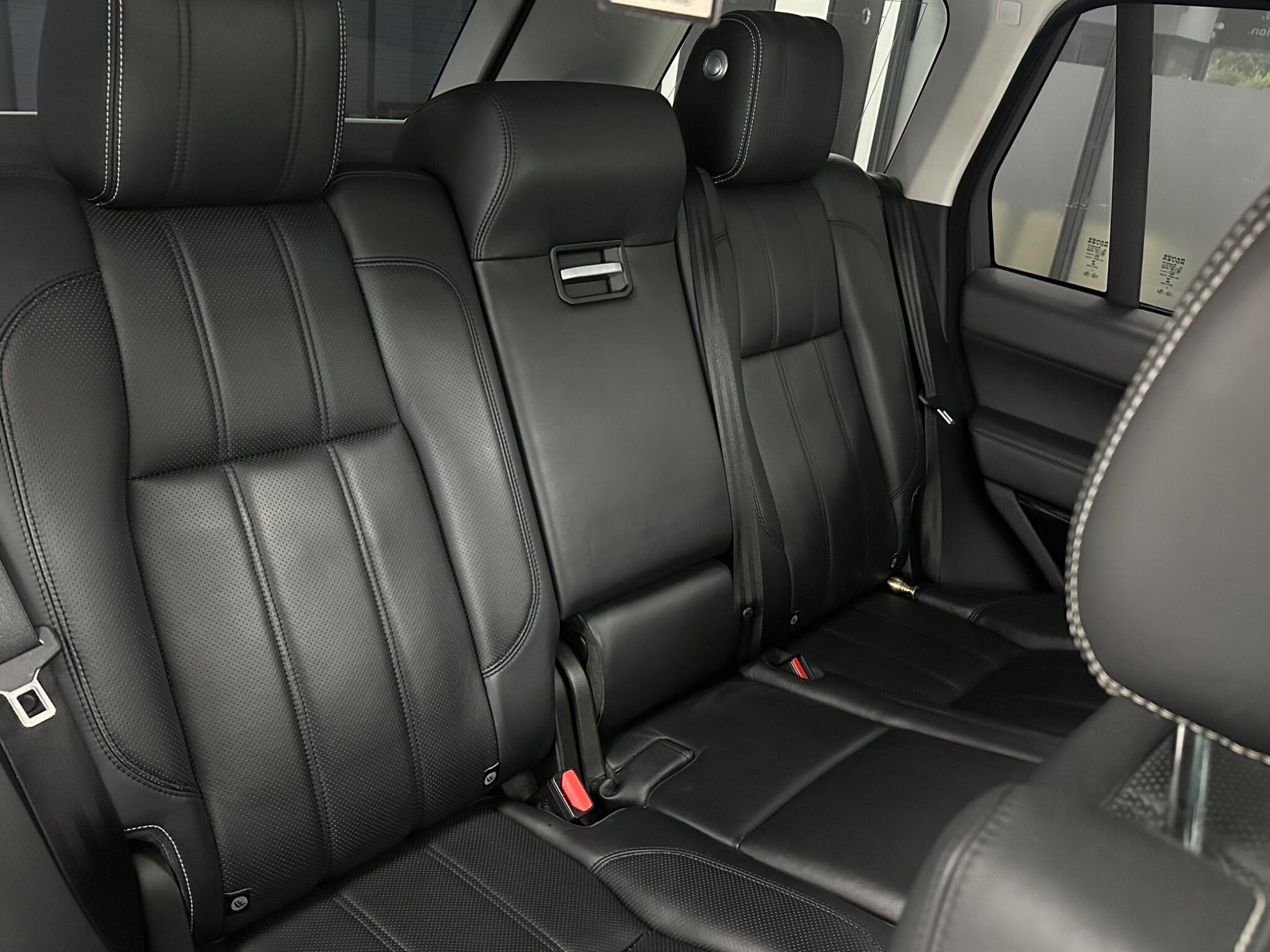 Land Rover Range Rover view 35