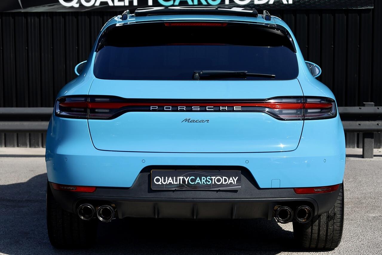 Porsche Macan view 5