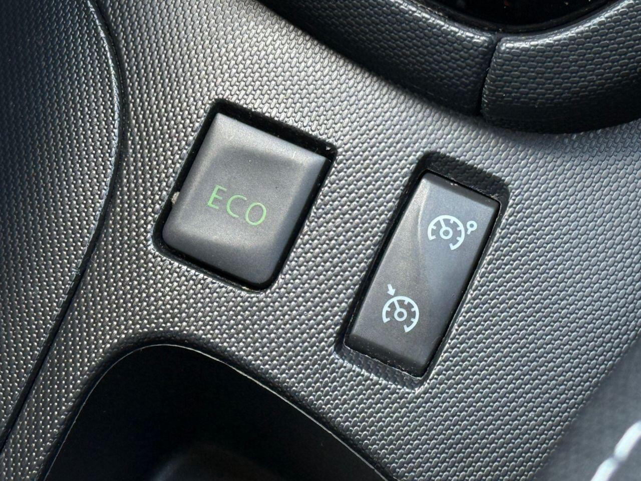 Renault Clio view 26