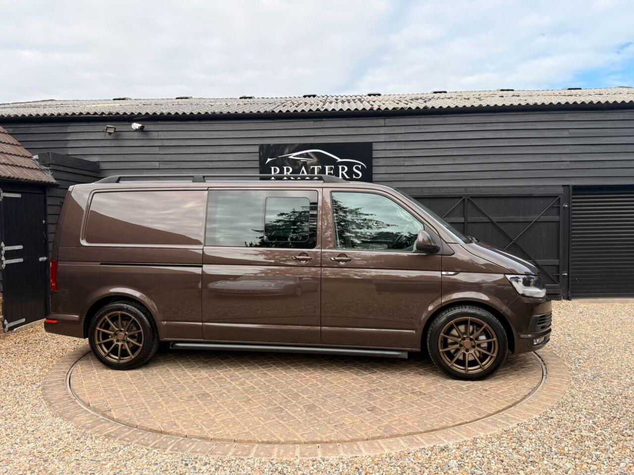 Volkswagen Transporter view 26