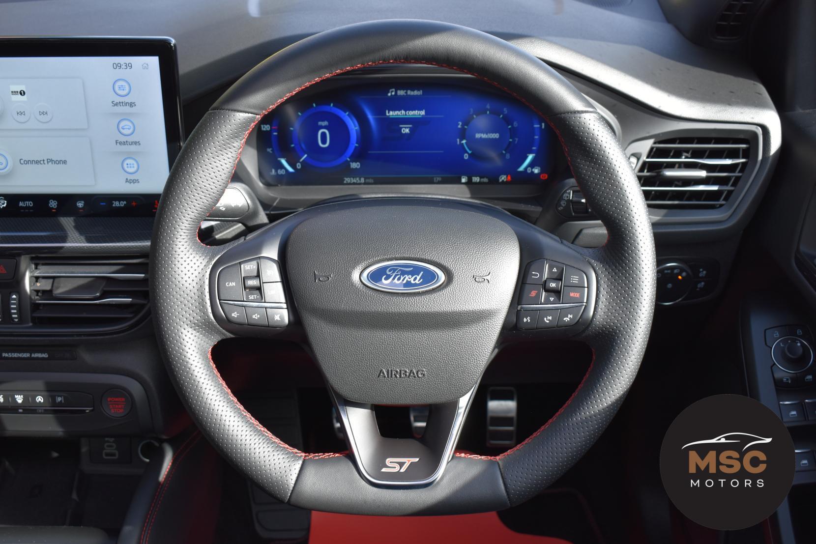 Ford Focus view 50