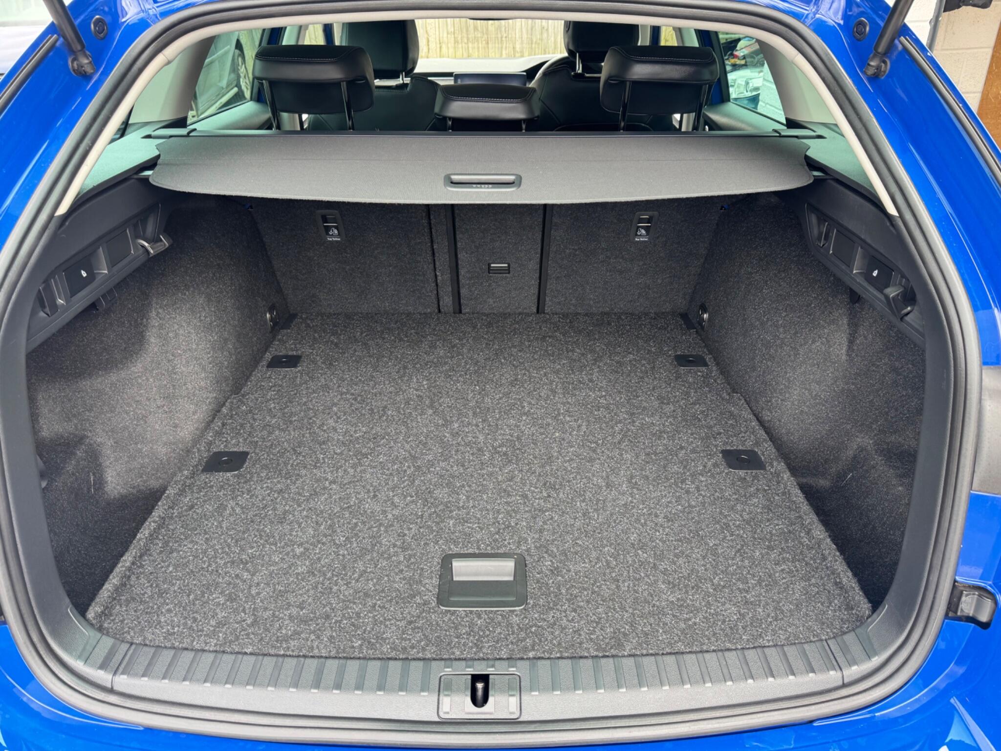 Skoda Octavia view 23