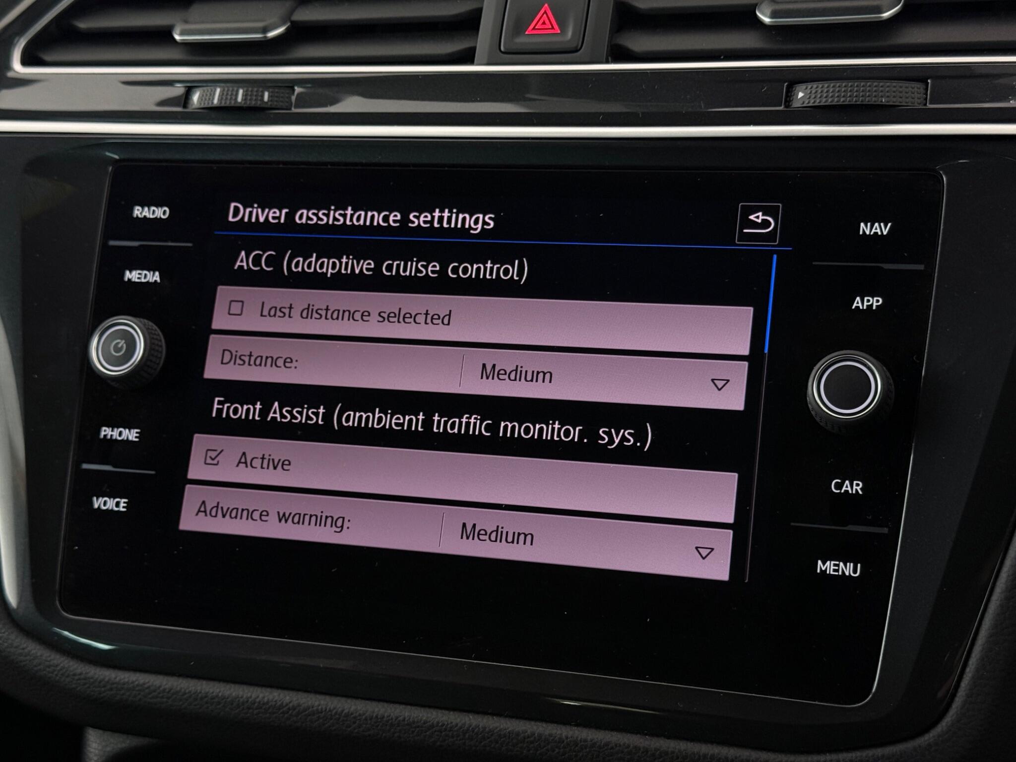 Volkswagen Tiguan view 28
