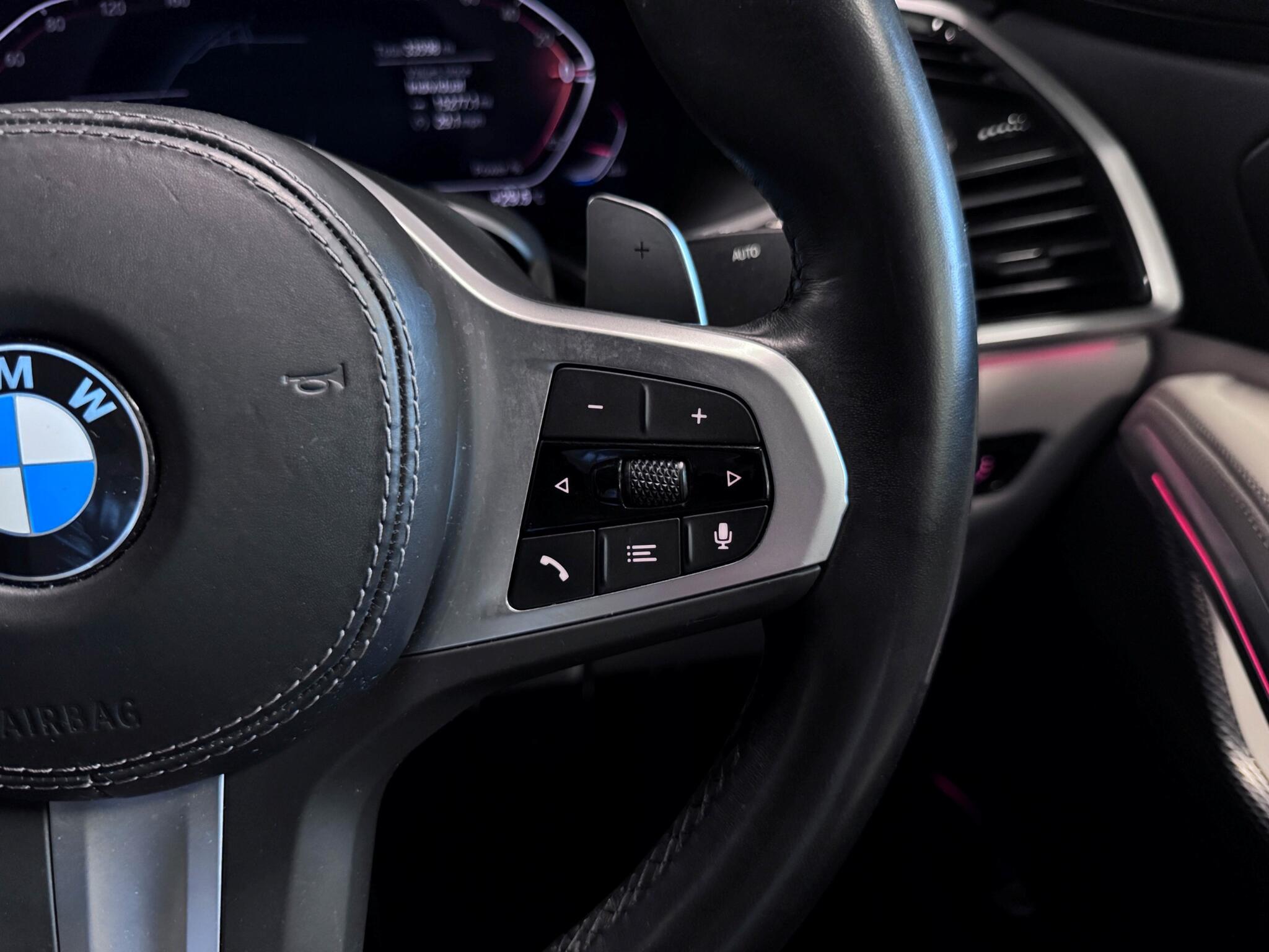 BMW X6 view 17