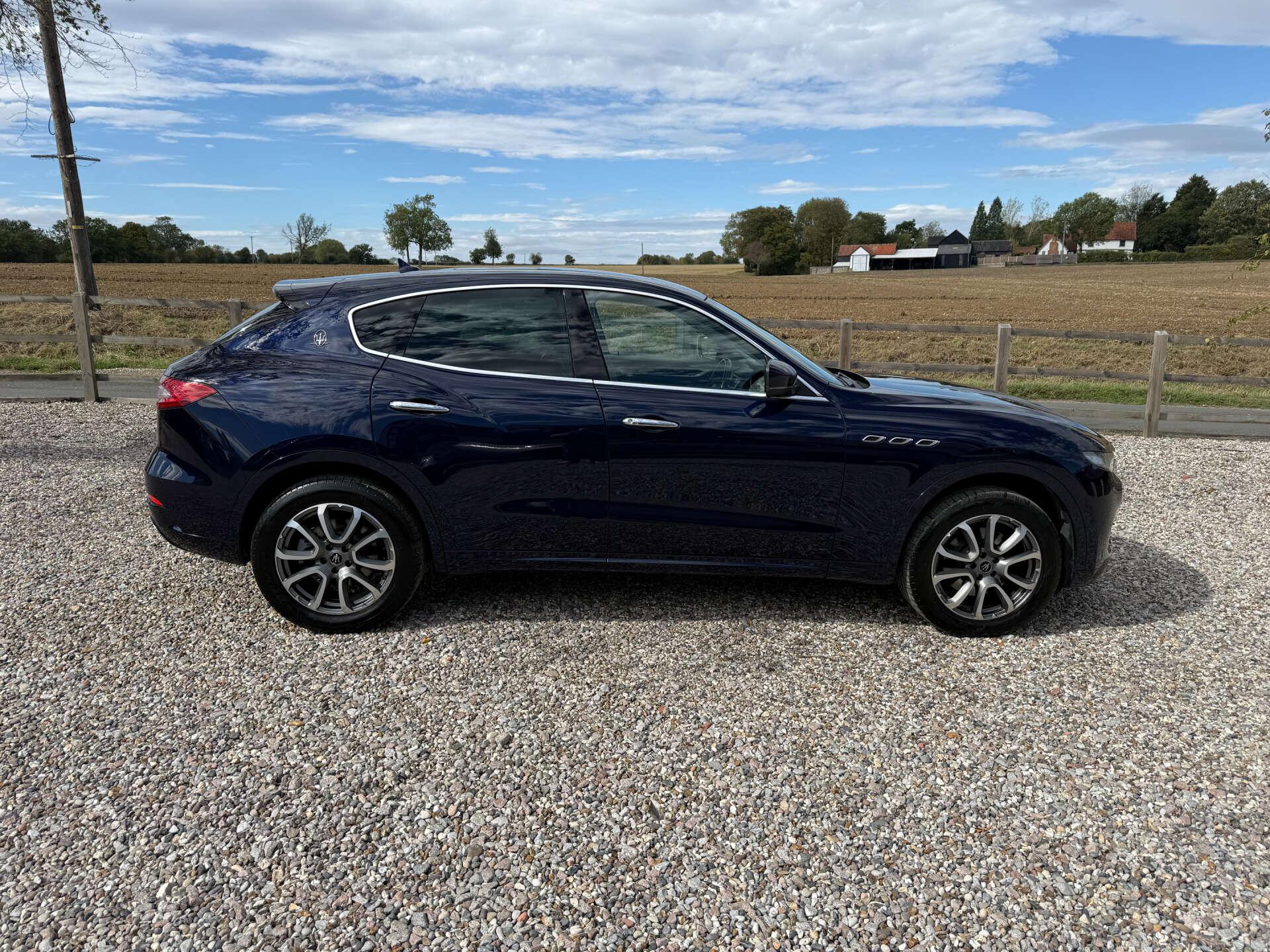 Maserati Levante view 6