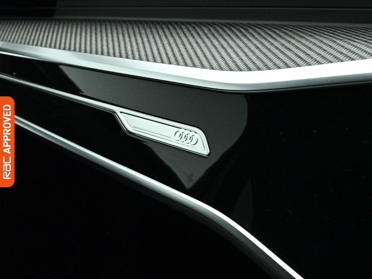Audi A6 view 24