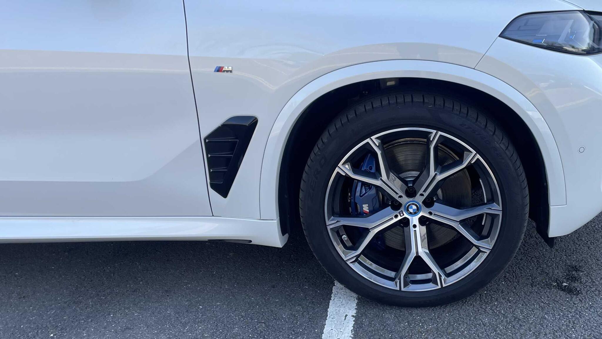 BMW X5 view 19
