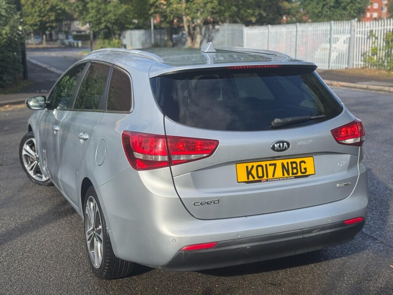 Kia Ceed view 5