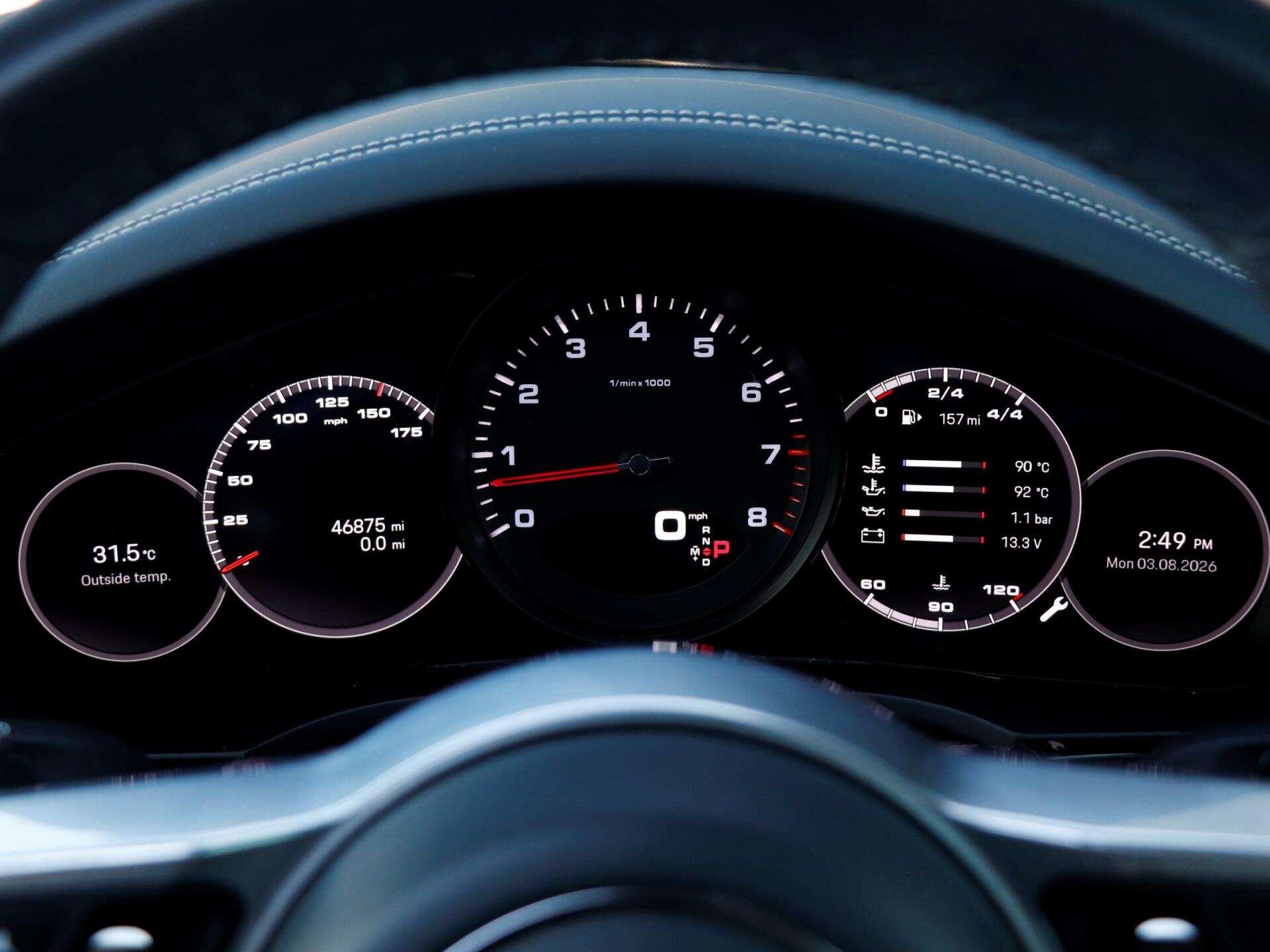 Porsche Cayenne view 13