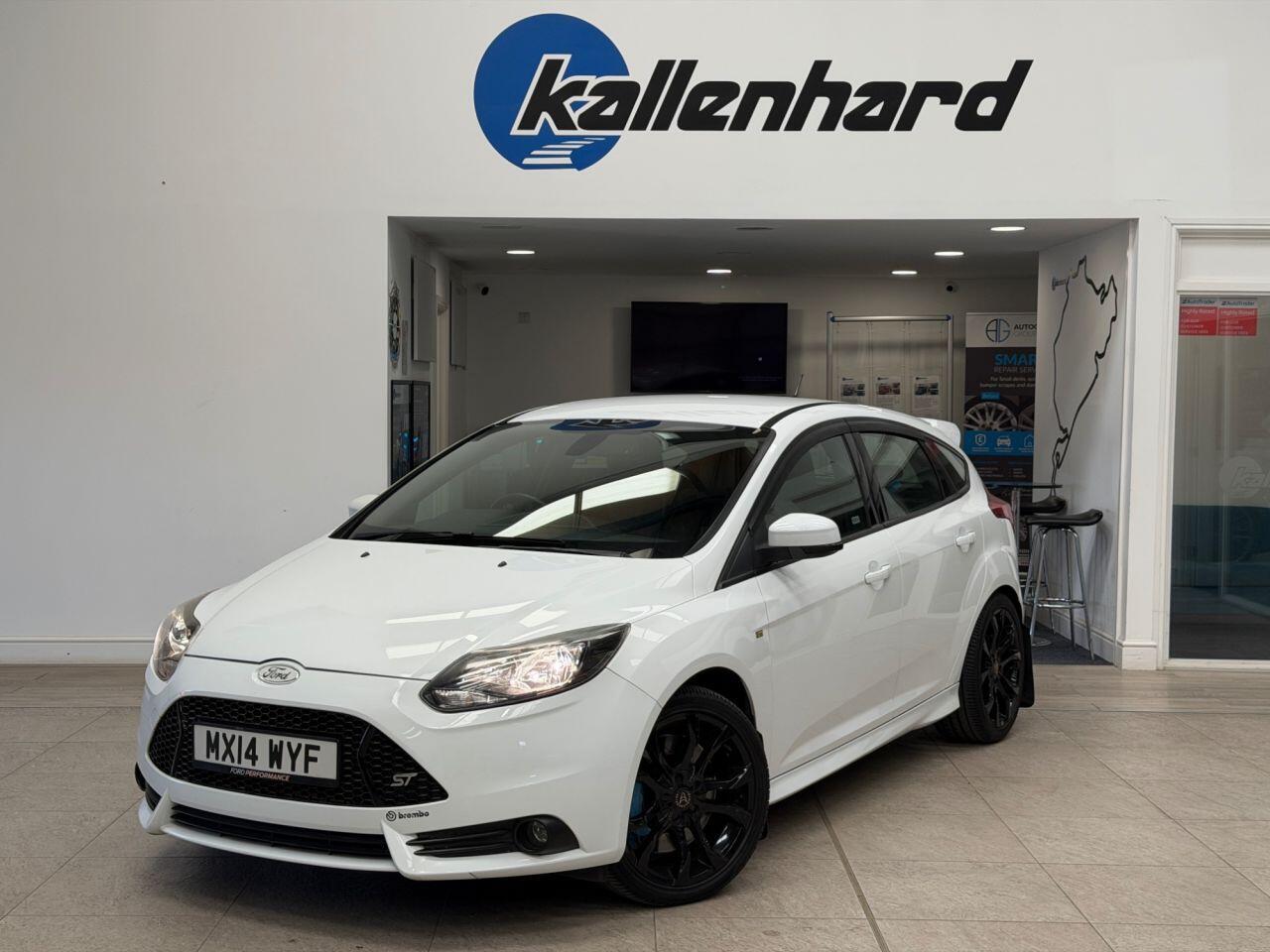 Ford Focus view 13