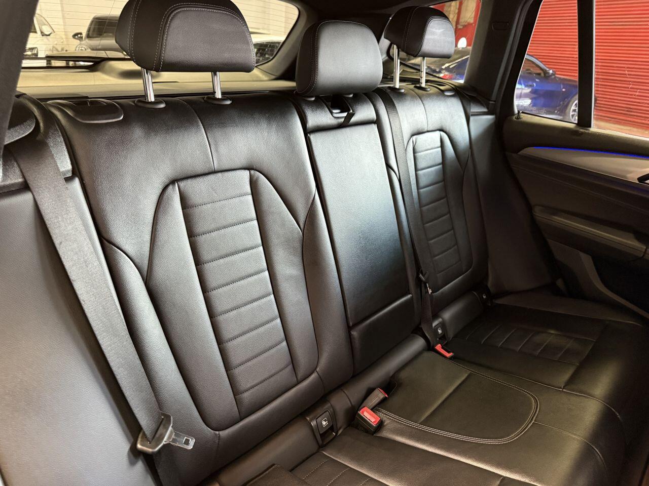 BMW X3 view 70