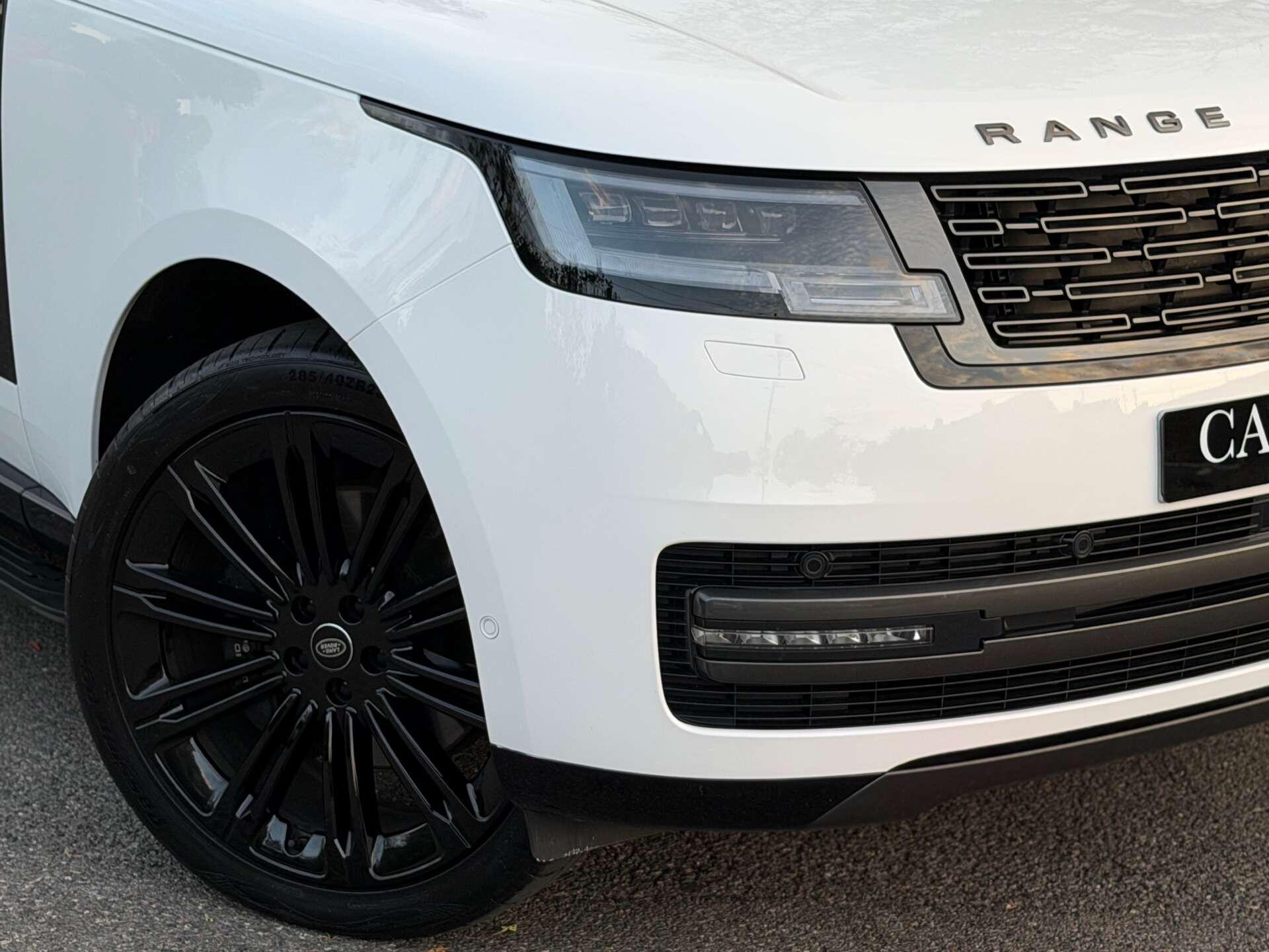 Land Rover Range Rover view 11