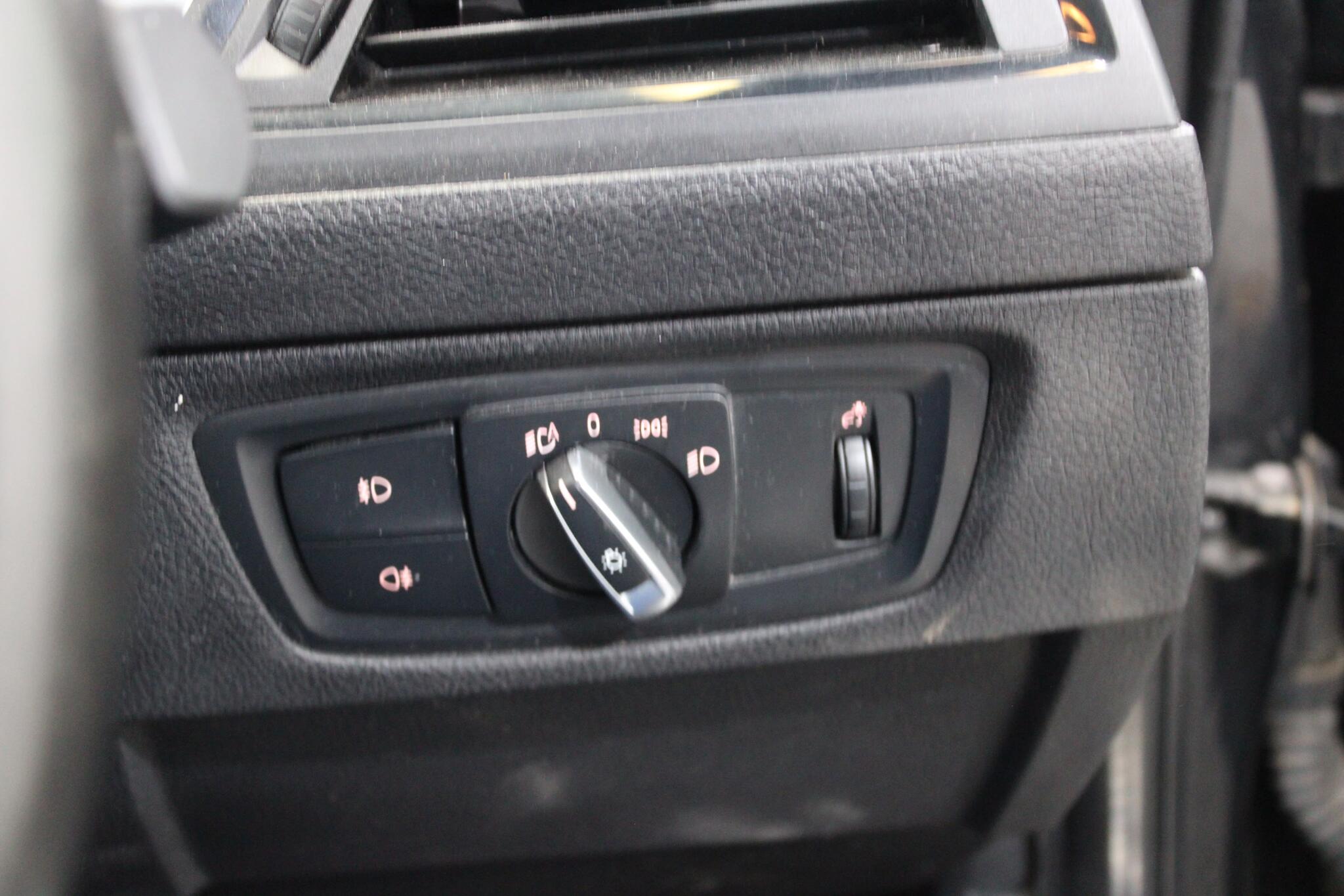 BMW 2 Series view 16