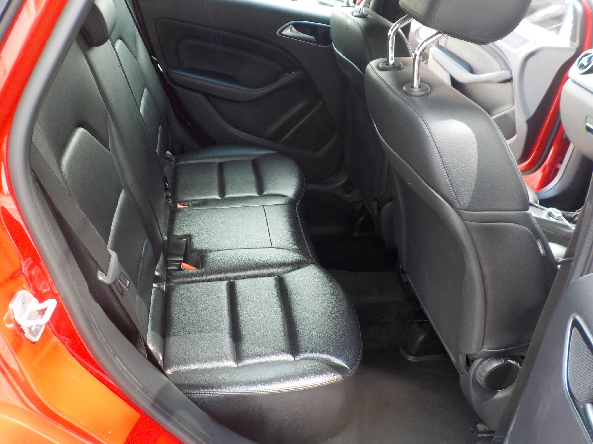 Mercedes-Benz B Class 1.8 B200 CDI SE Euro 5 (s/s) 5dr