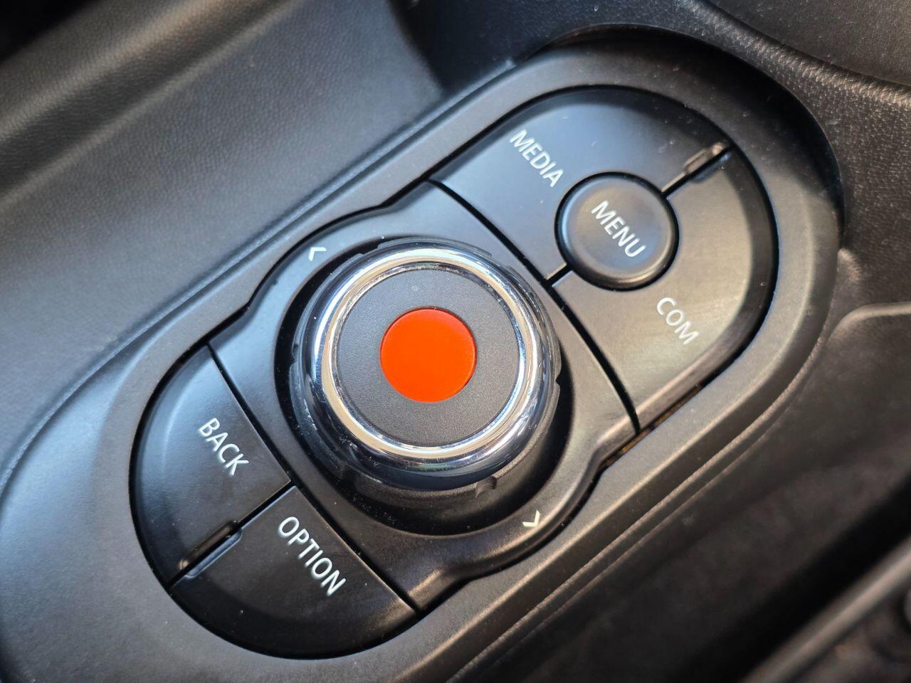 Mini Cooper view 64