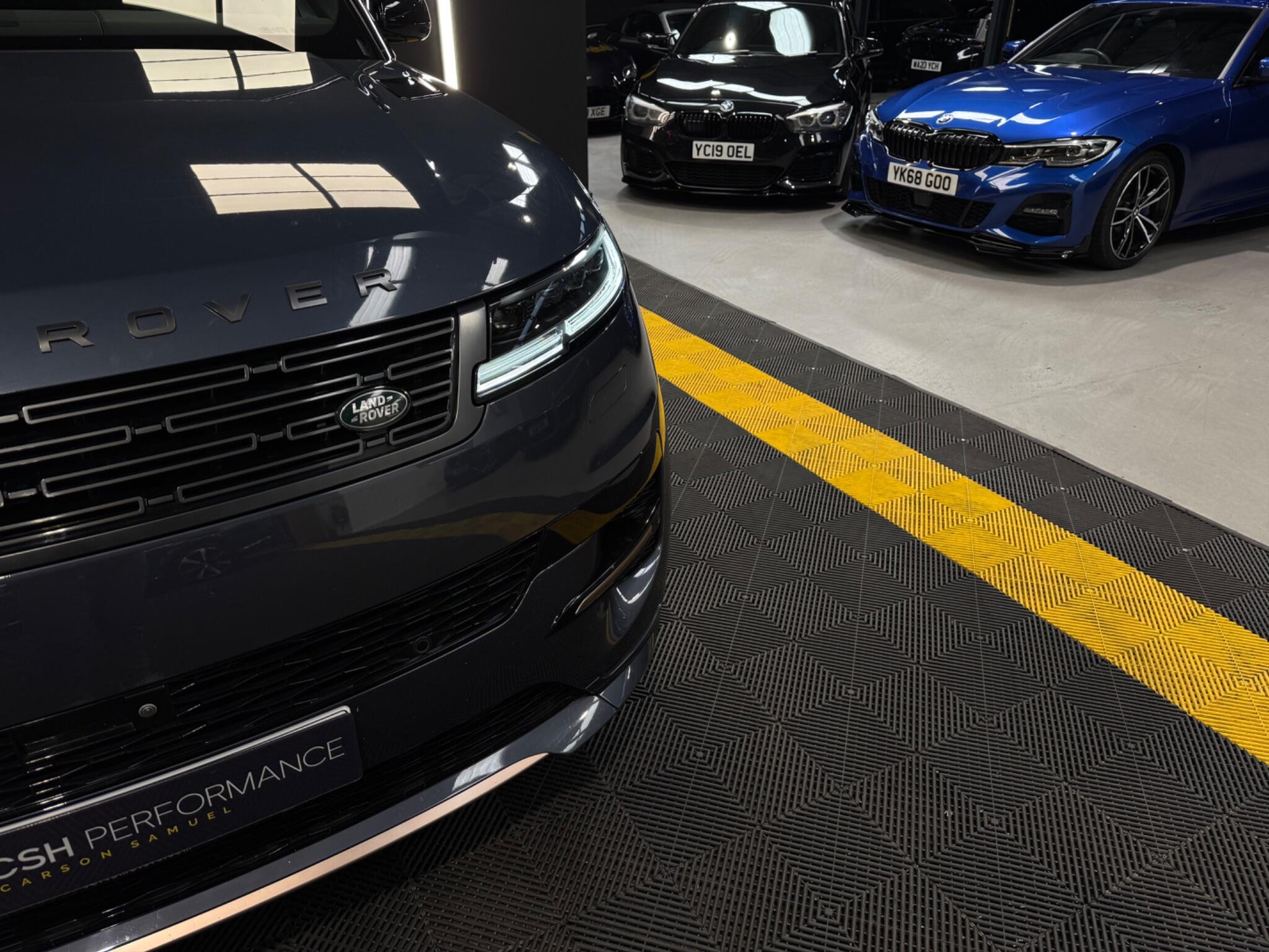 Land Rover Range Rover Sport view 9