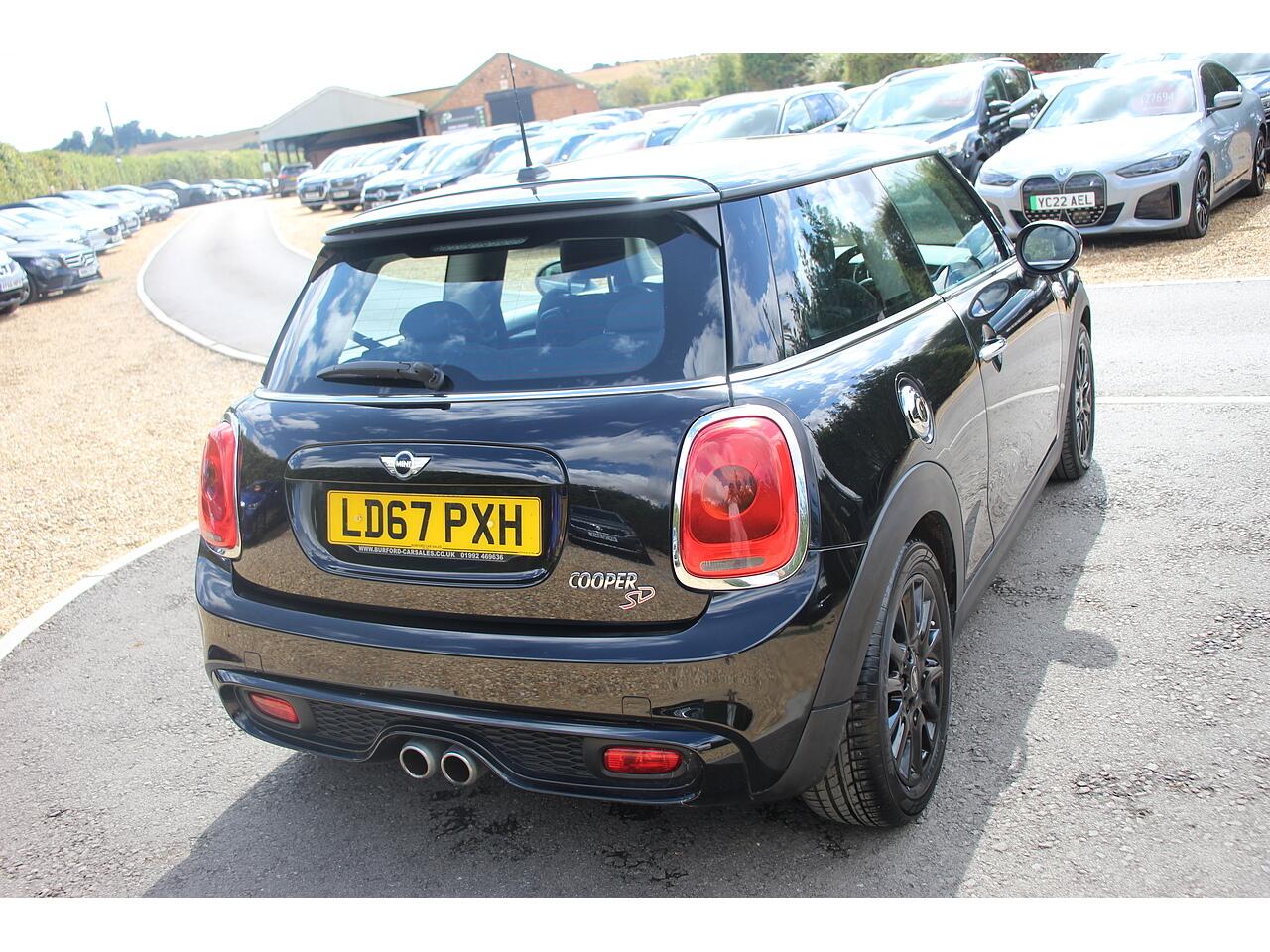 Mini Cooper view 11