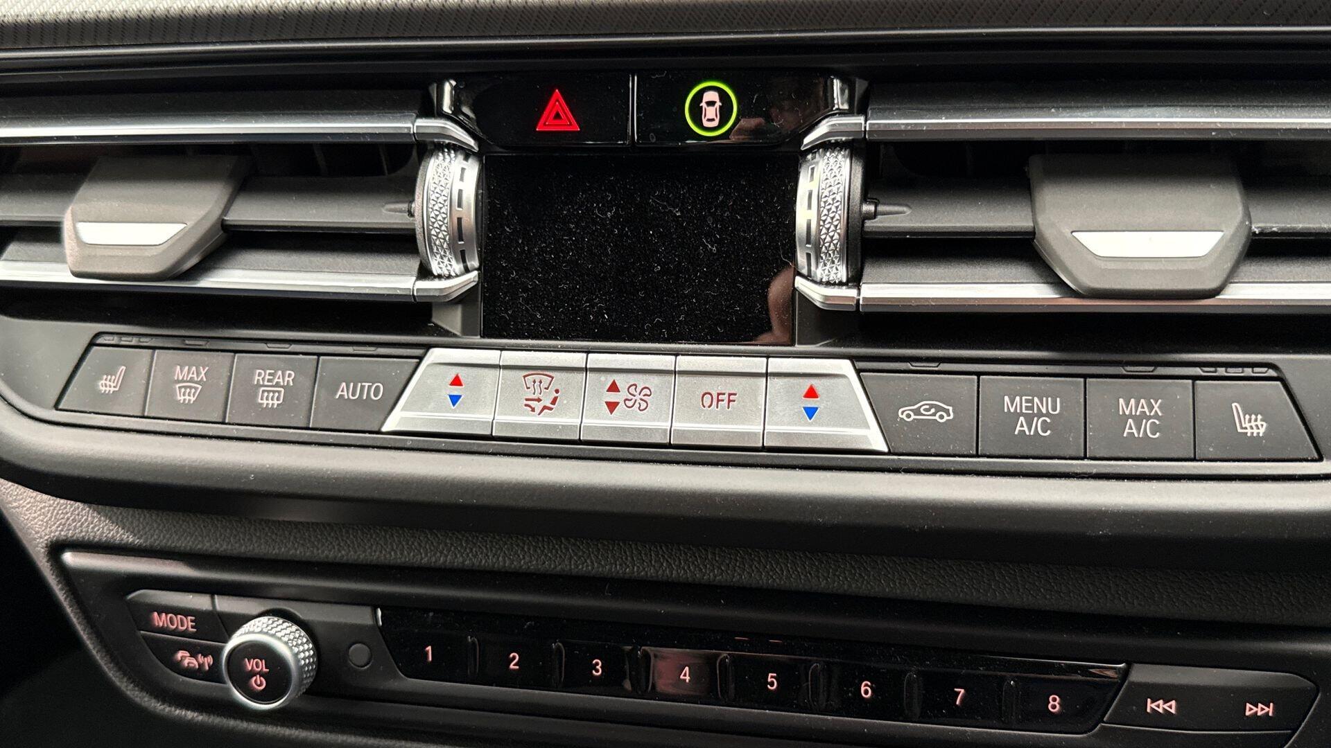 BMW 1 Series view 26