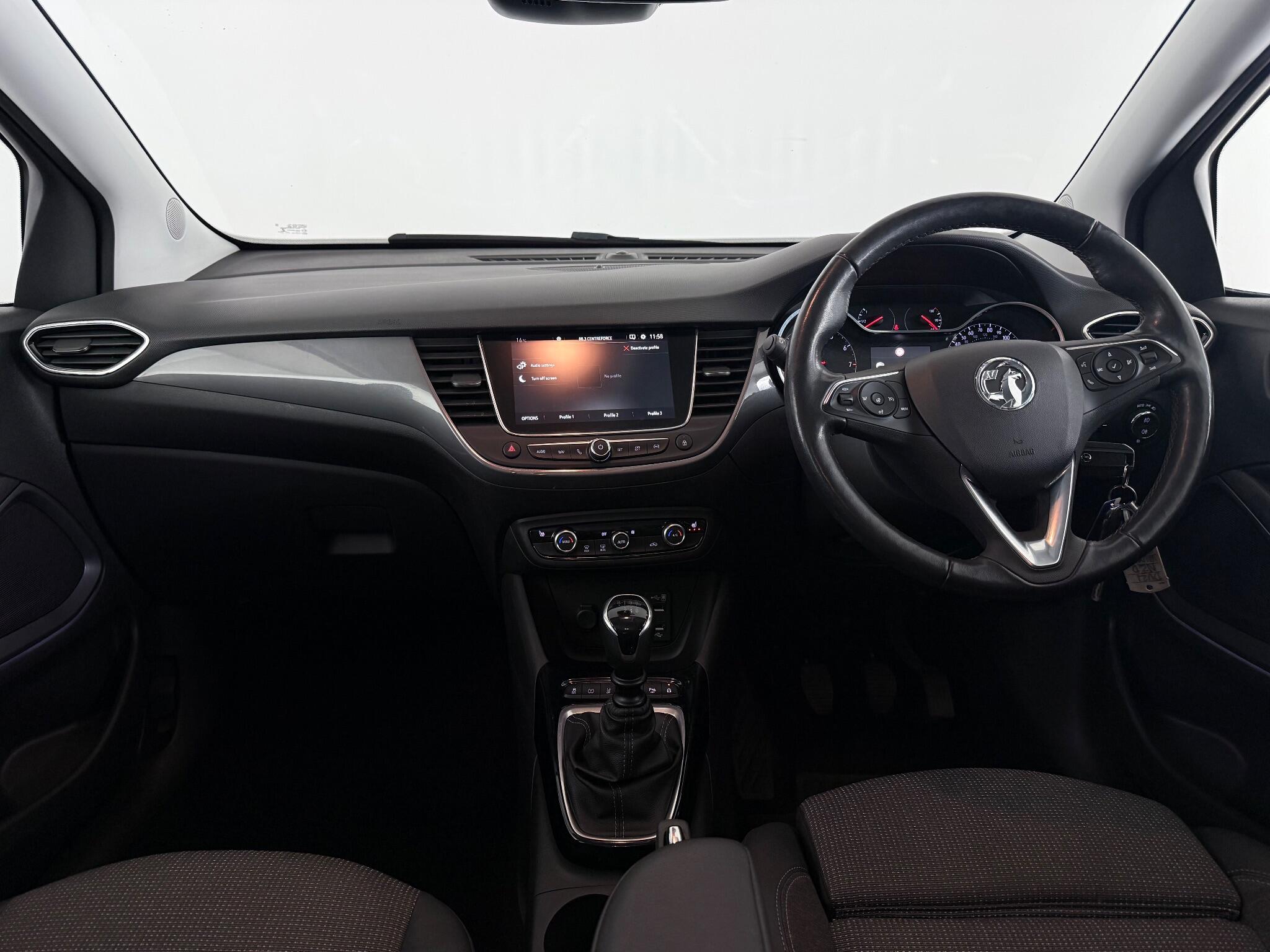 Vauxhall Crossland view 16