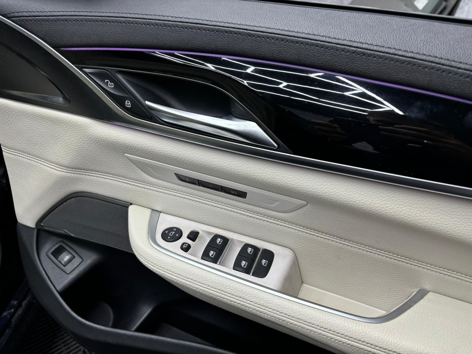 BMW 6 Series Gran Turismo view 28
