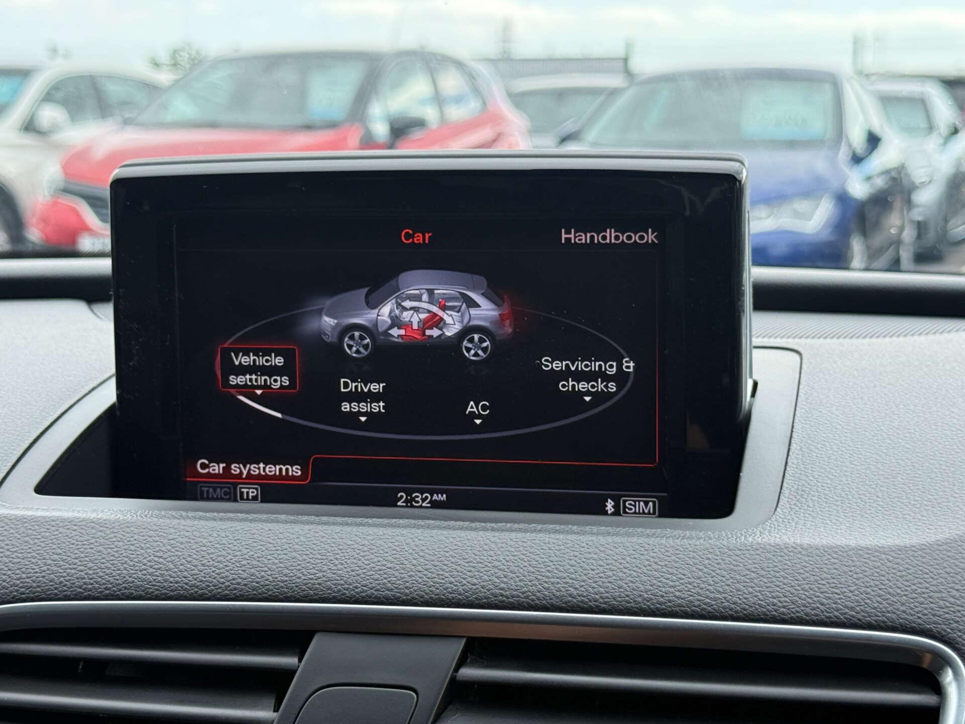 Audi Q3 view 56