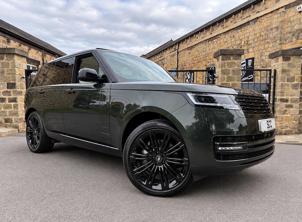 2022 Land Rover Range Rover in Green for sale