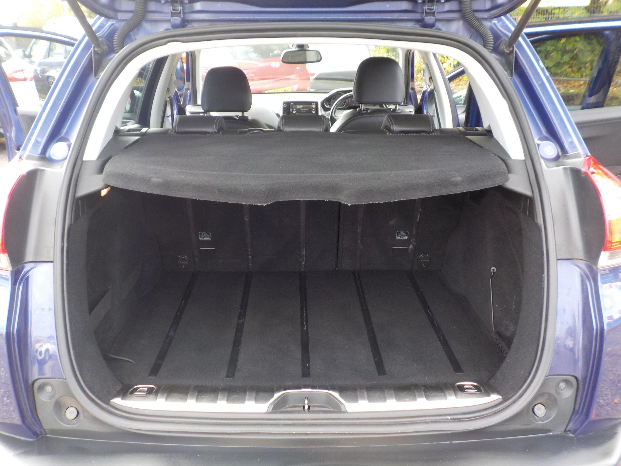Peugeot 2008 1.6 e-HDi Allure Euro 5 (s/s) 5dr