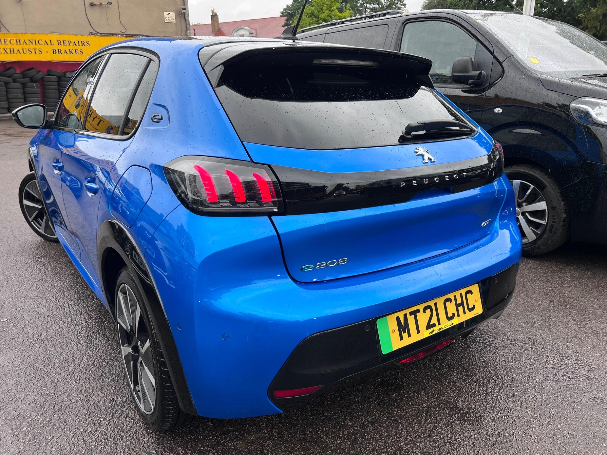 Peugeot E-208 view 14