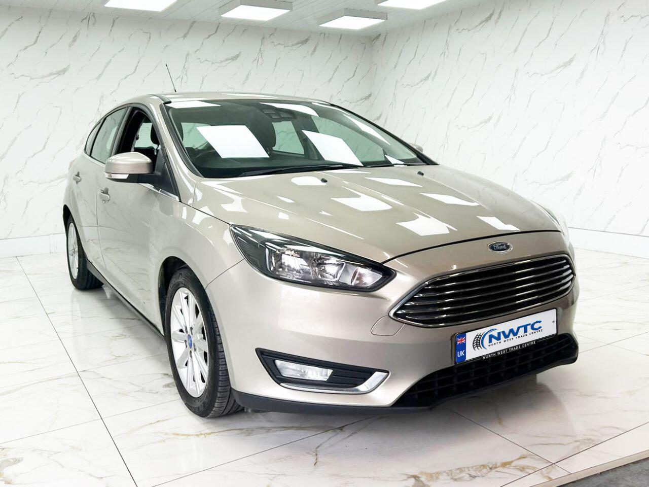Ford Focus view 4