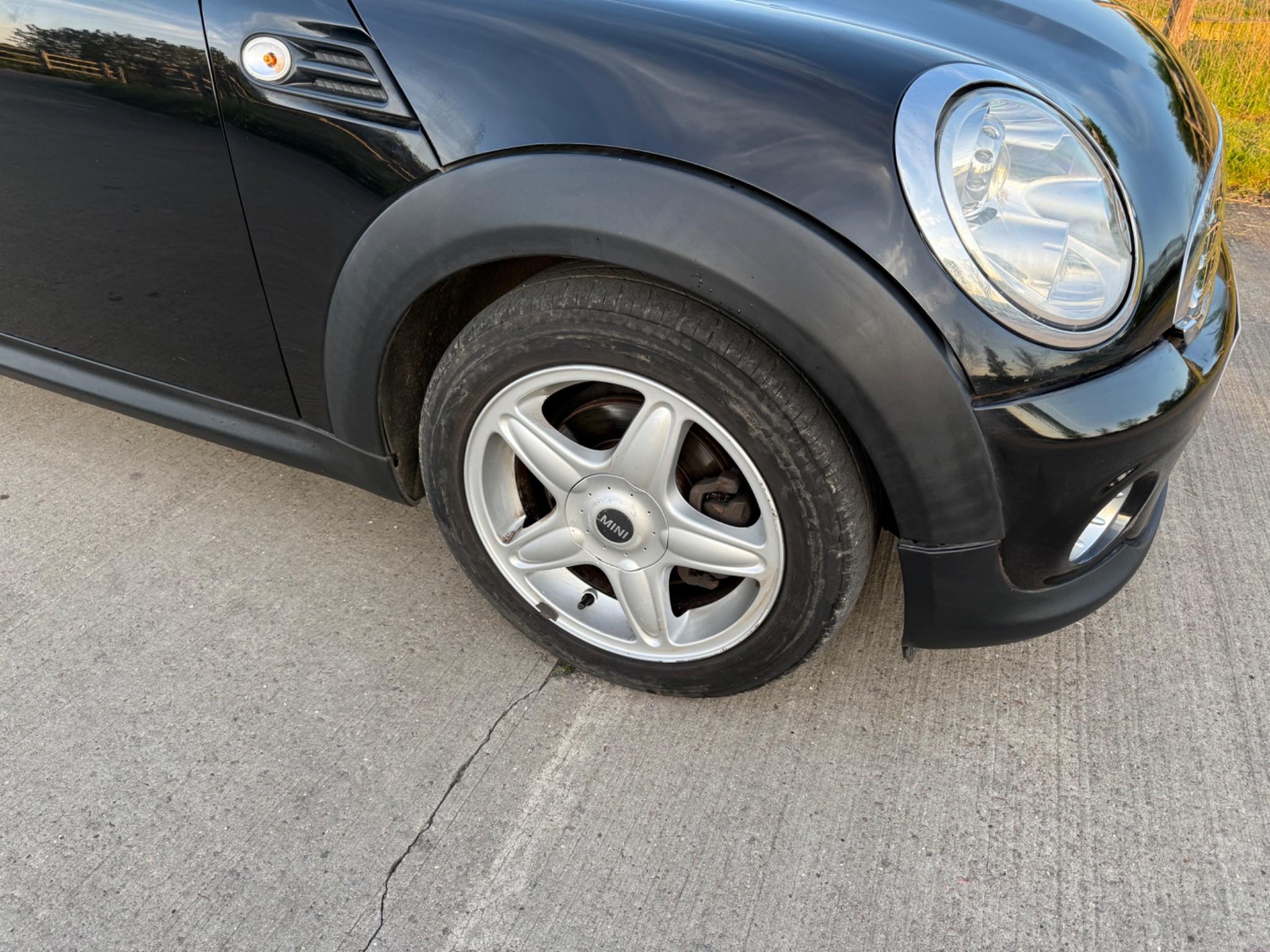 MINI Hatch 1.6 Cooper Euro 5 (s/s) 3dr — photo 31 of 78