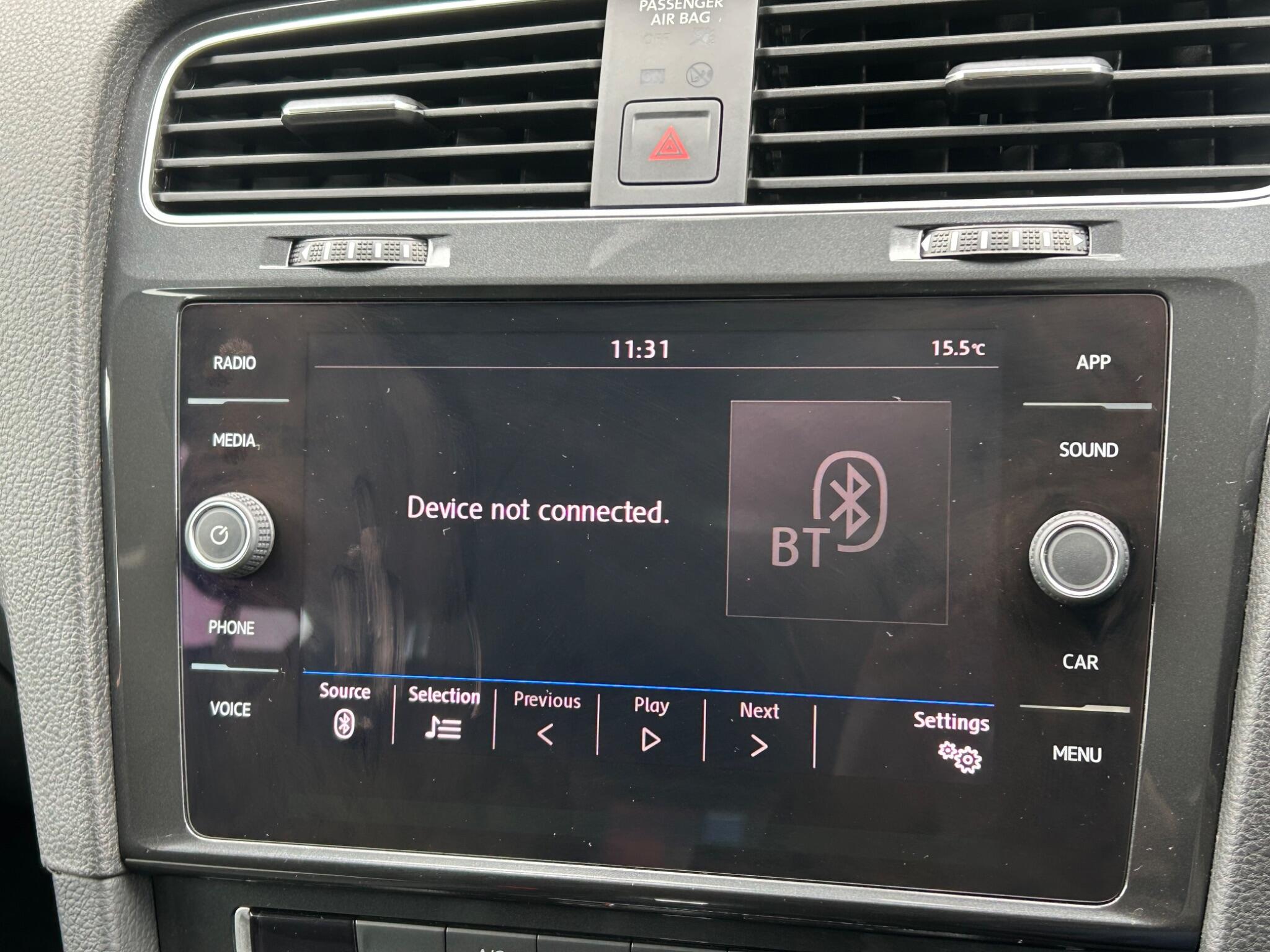 Volkswagen Golf view 42