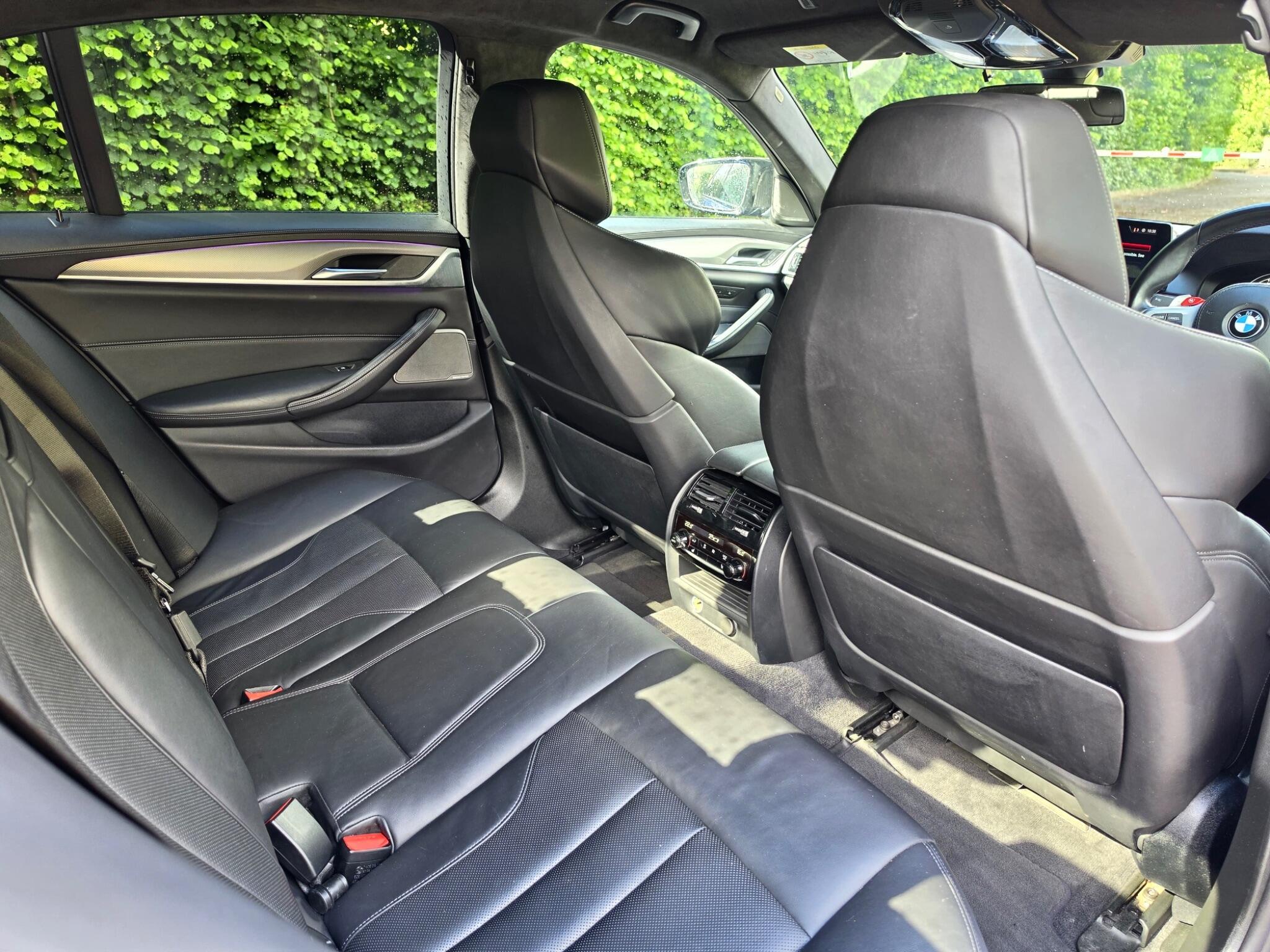 BMW M5 view 6