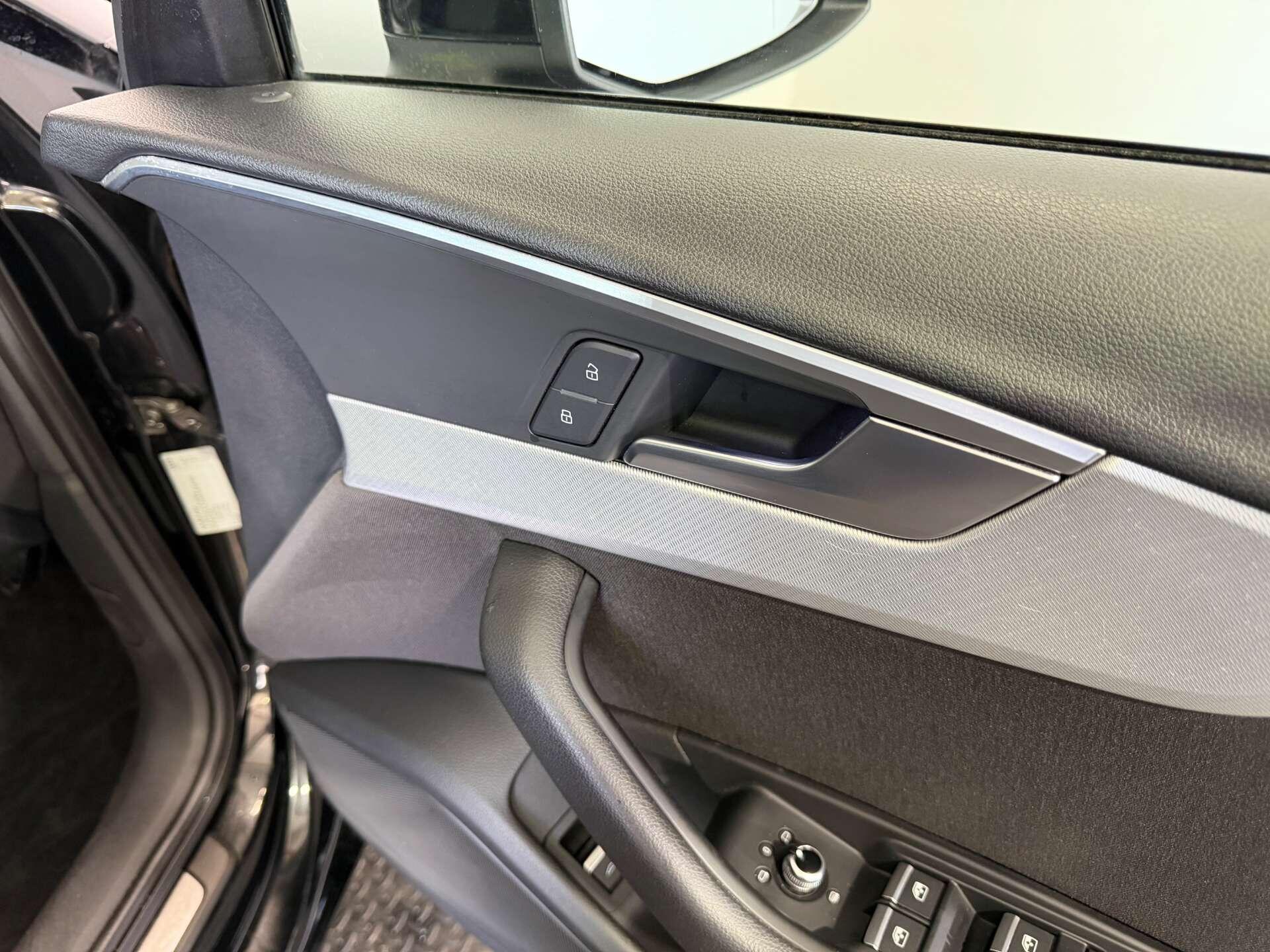 Audi A4 view 23