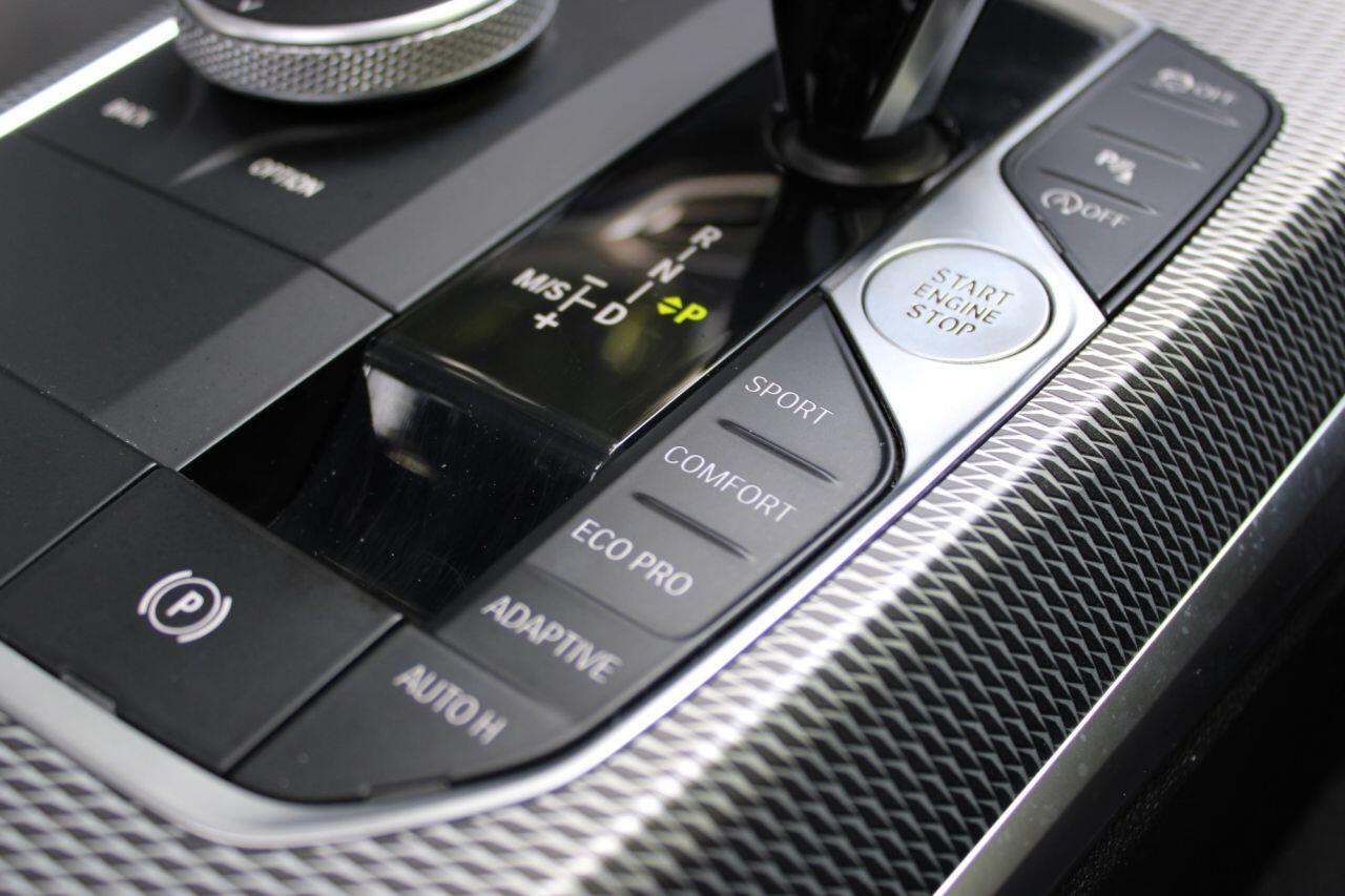 BMW 3 Series view 38
