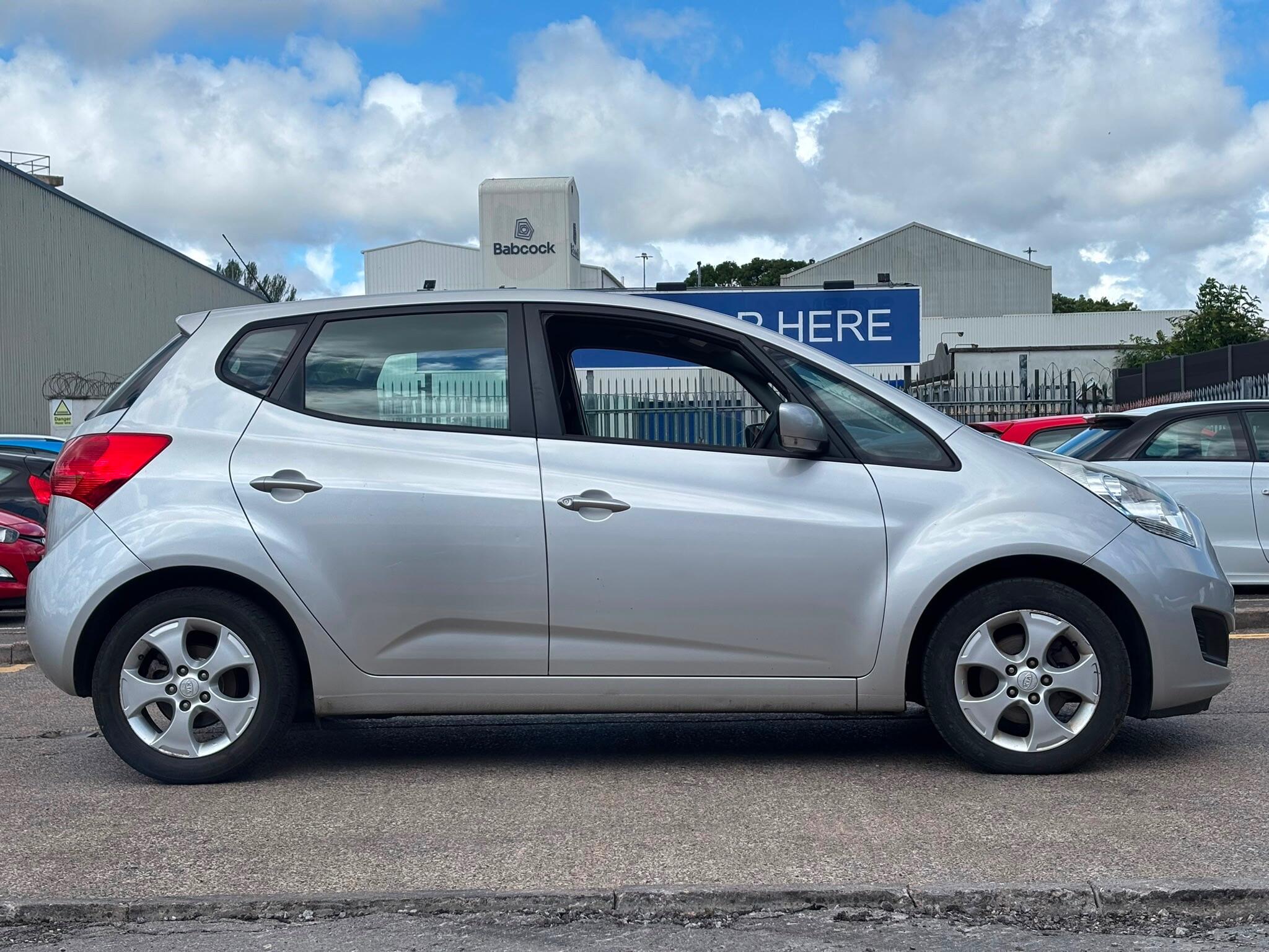 Kia Venga view 17