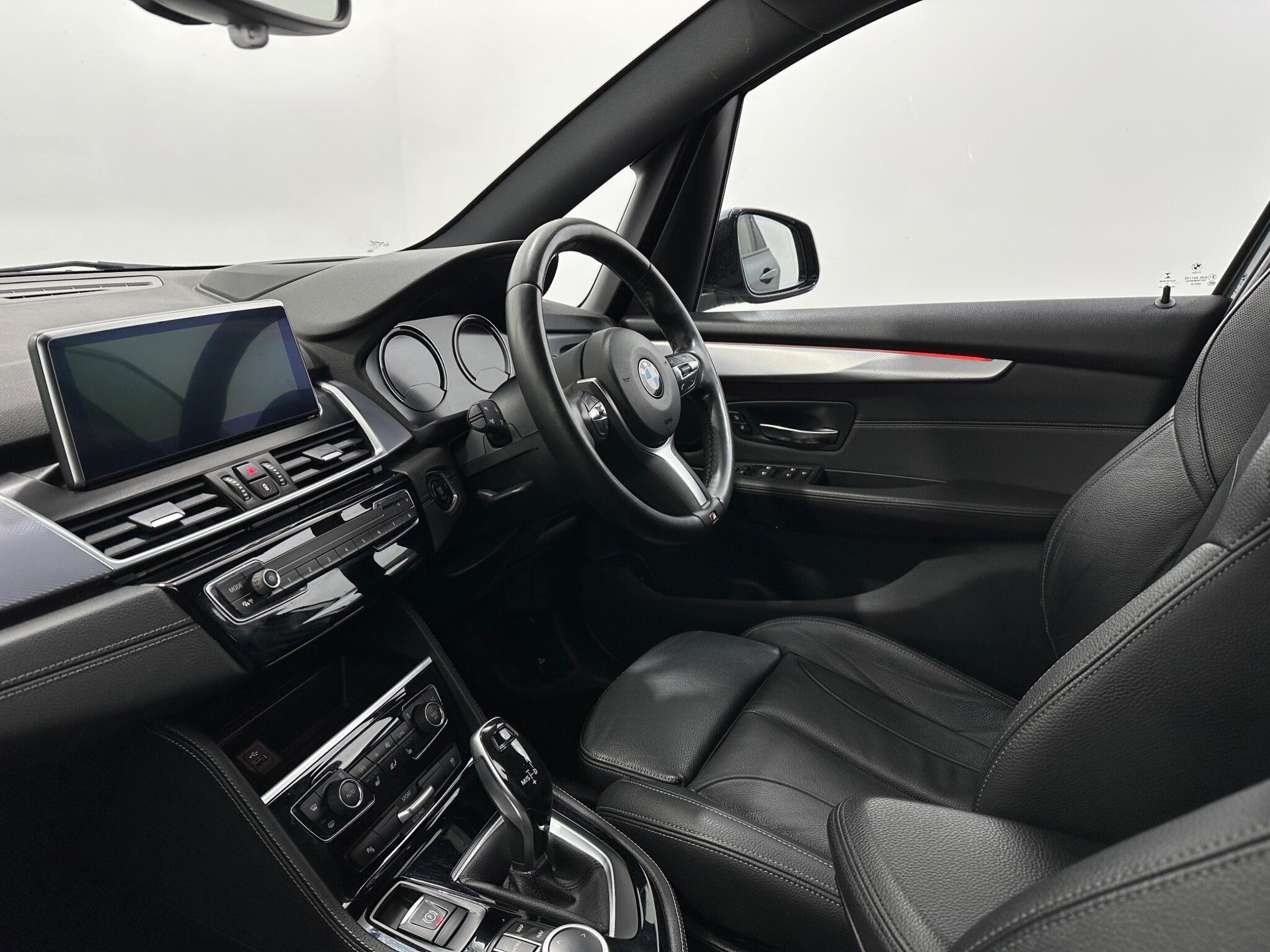 BMW 2 Series view 31