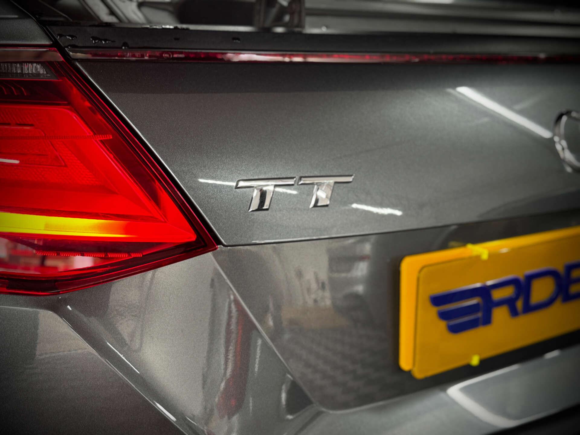 Audi TT view 32