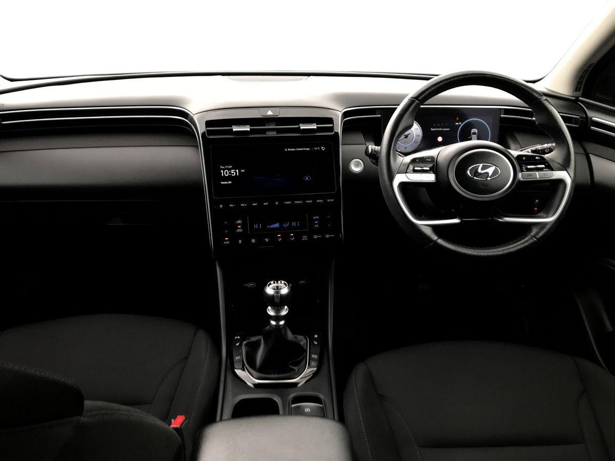 Hyundai Tucson view 4