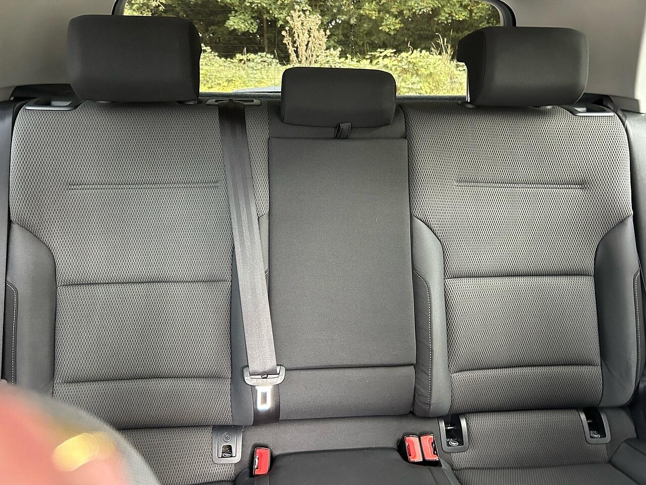 Volkswagen Golf view 31