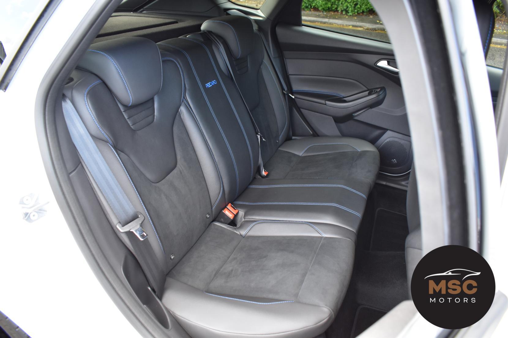 Ford Focus view 47