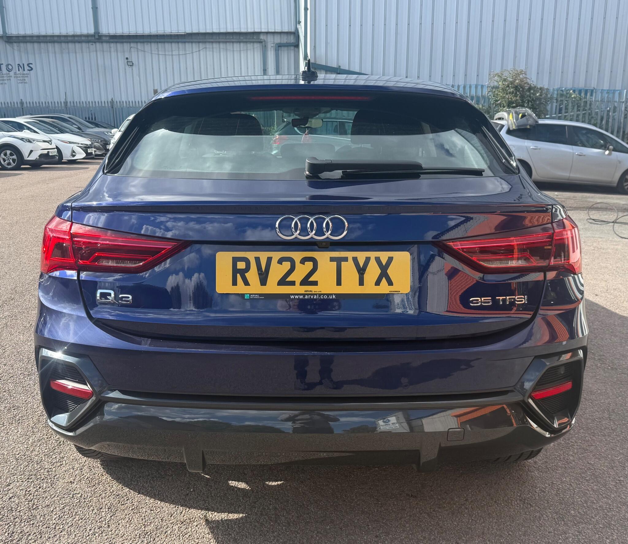 Audi Q3 view 4