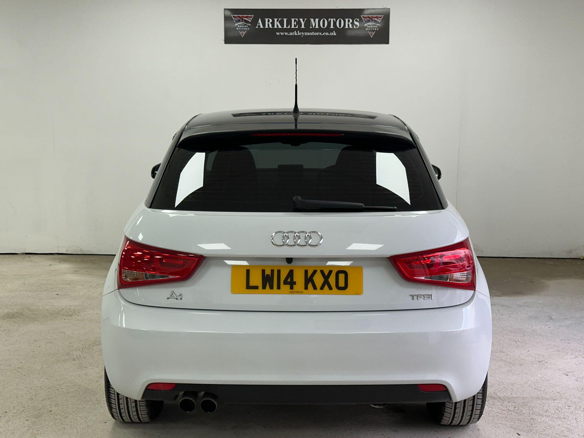 2014 Audi A1 image 12