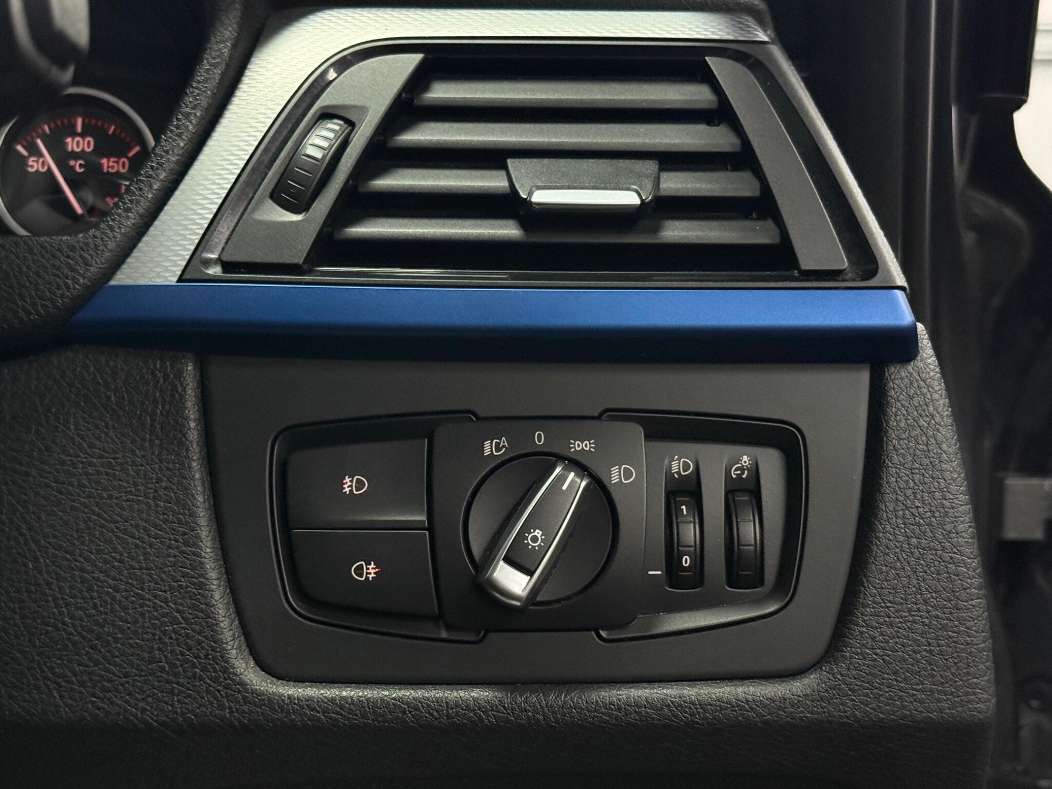 BMW 3 Series view 20