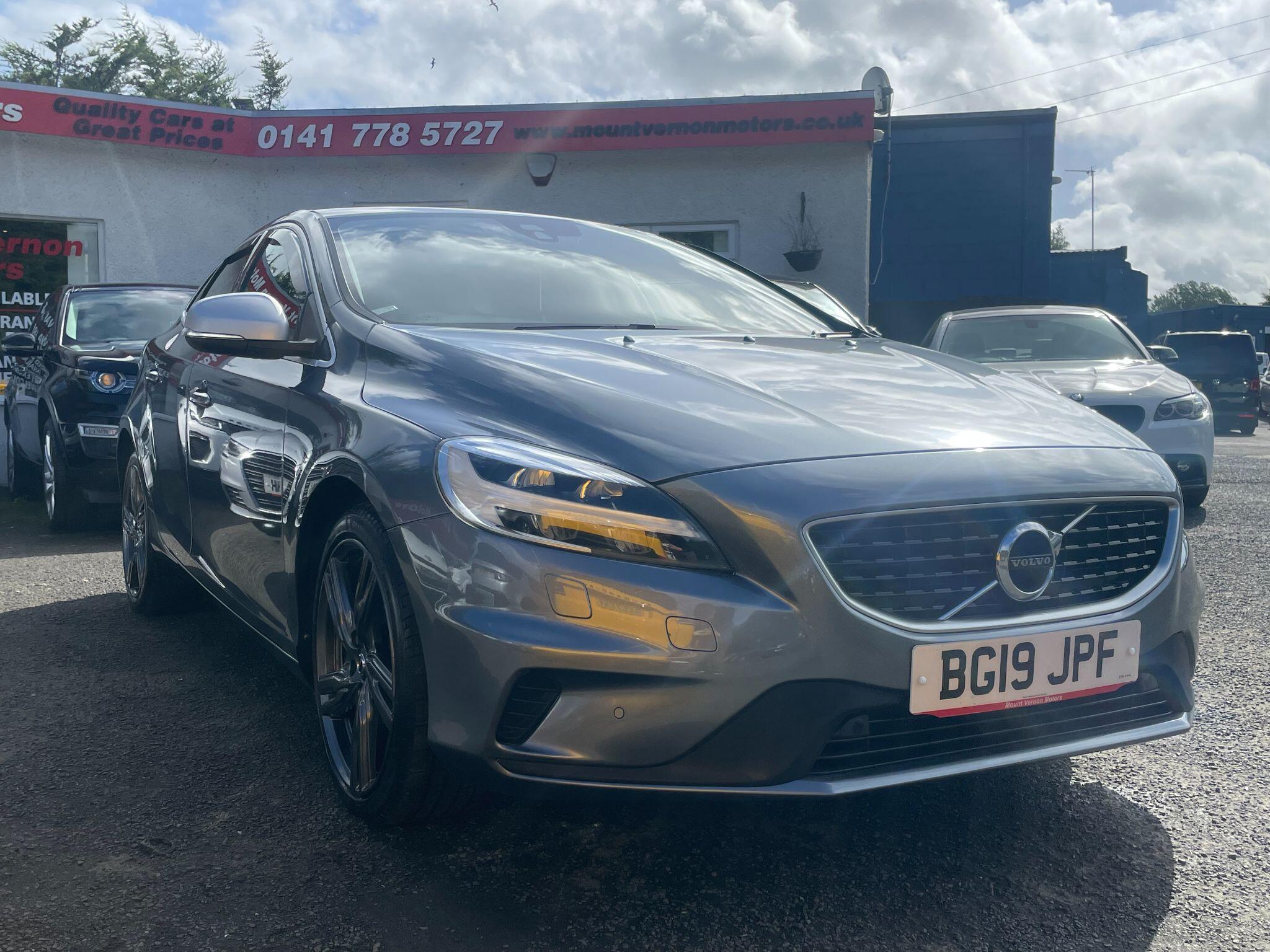 Volvo V40 view 18